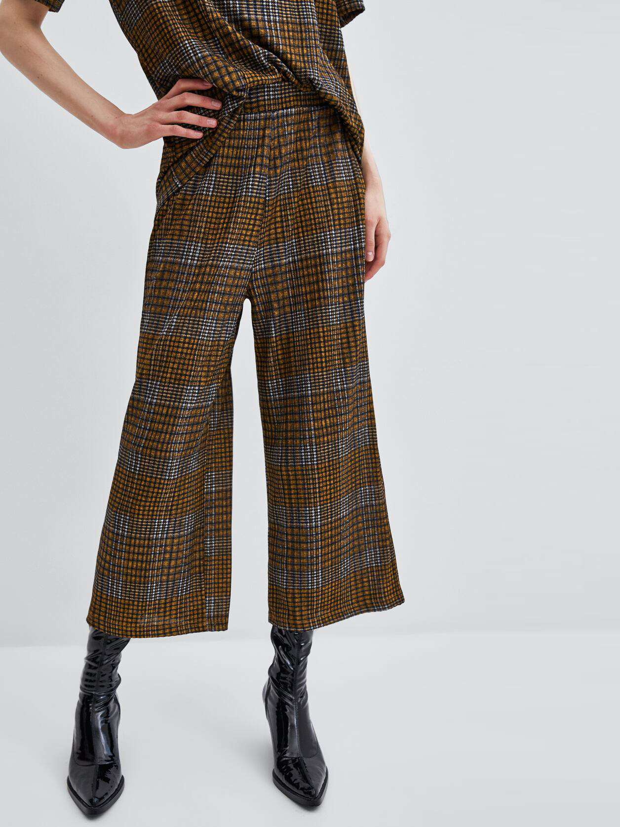 

Брюки Zara 05039458086 М Принт