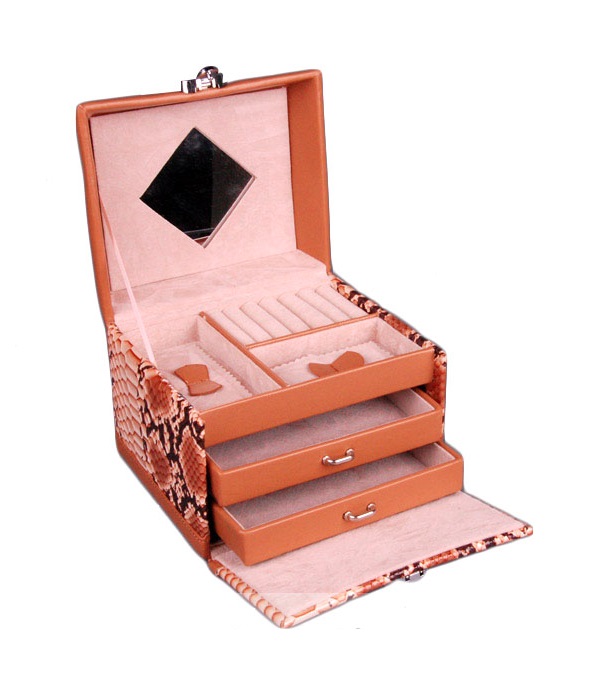 

Скринька Lefard 17*15*14 см (362-067)