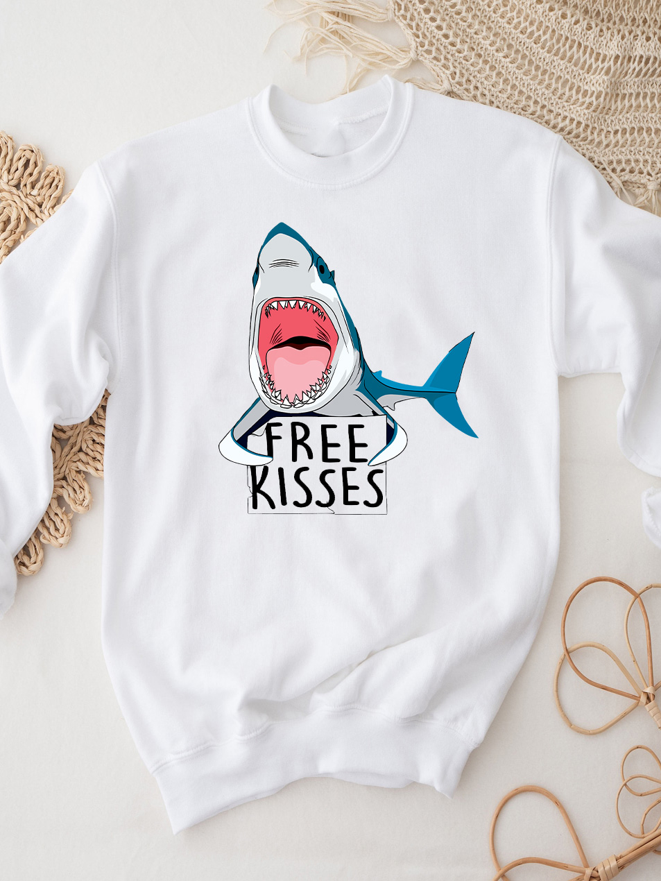 Акція на Світшот Love&Live Free Shark Kiss LLP03468 S Білий від Rozetka