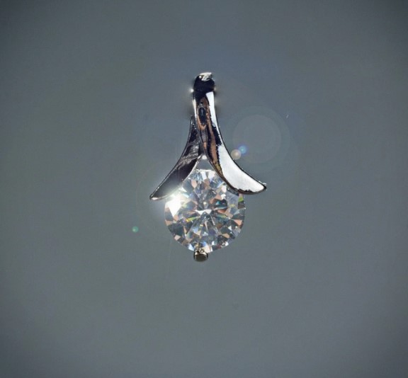 

Кулон подвеска с кристаллом, диаметр 1,5см, ida13105