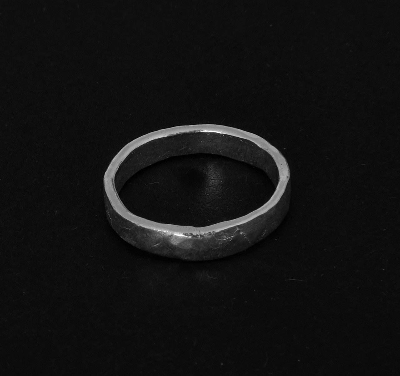 

Кольцо Unique Jewellery UJ8 размер 17,5 Серебряное UJ831