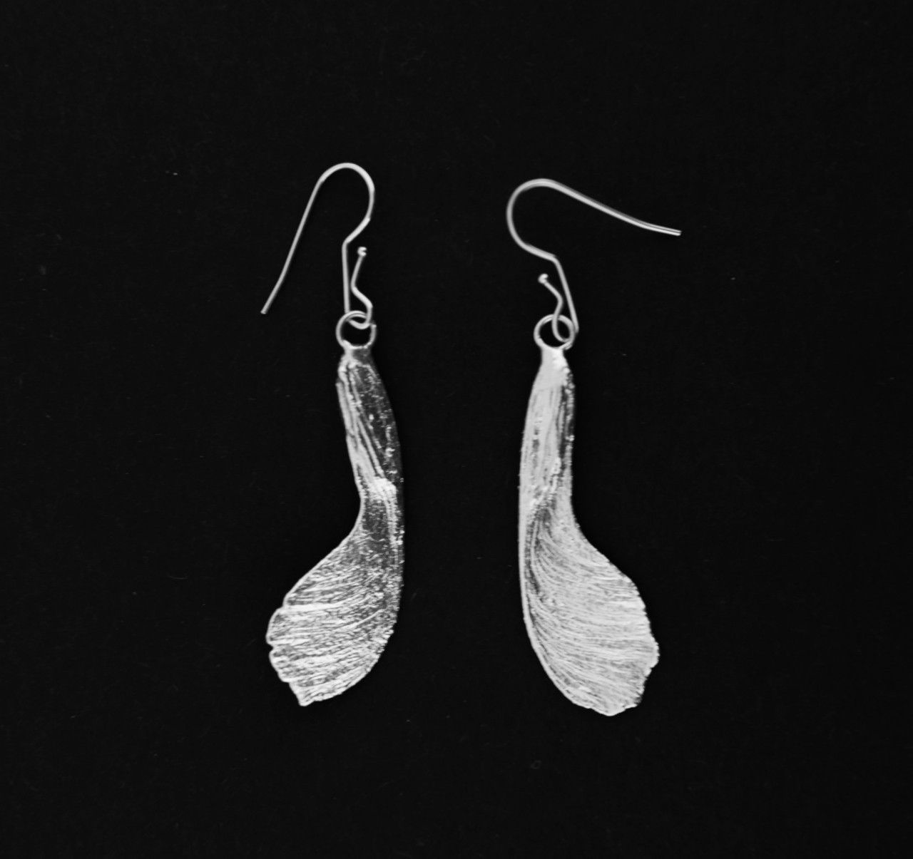 

Серьги Unique Jewellery UJ5 длина 4 см Серебряные UJ547