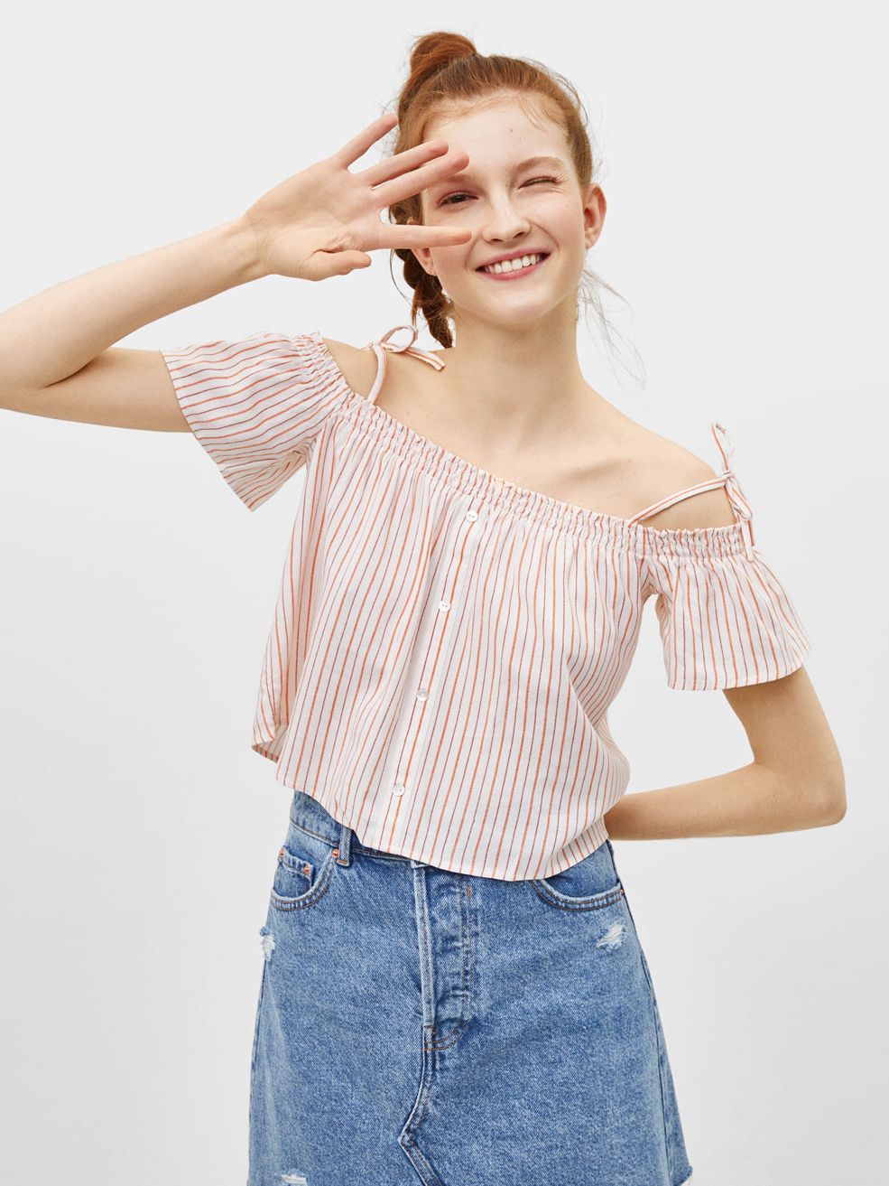 

Топ Bershka 0985-880-643 M Белый с оранжевым