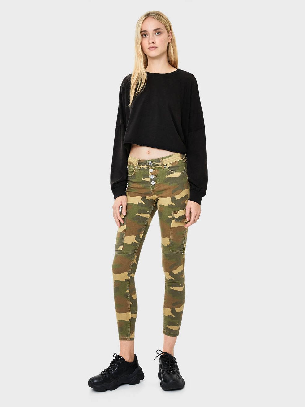 

Джинсы Bershka 5228-777-548 38 Хаки