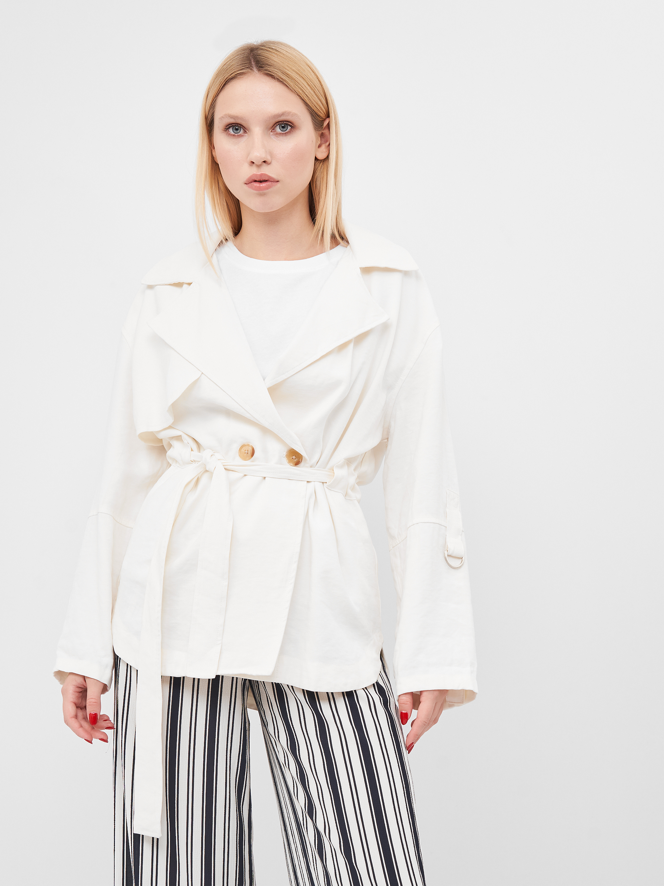 

Жакет Bershka 6114-200-251 XS-S Молочный