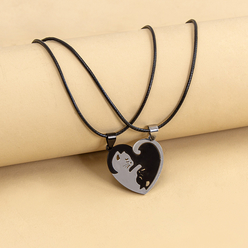 Парные кулоны "Котики Сердце Инь-Ян" Black-Silver от продавца: Good ...