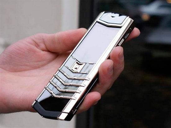 

Мобильный телефон Vertu S9 signature clasick