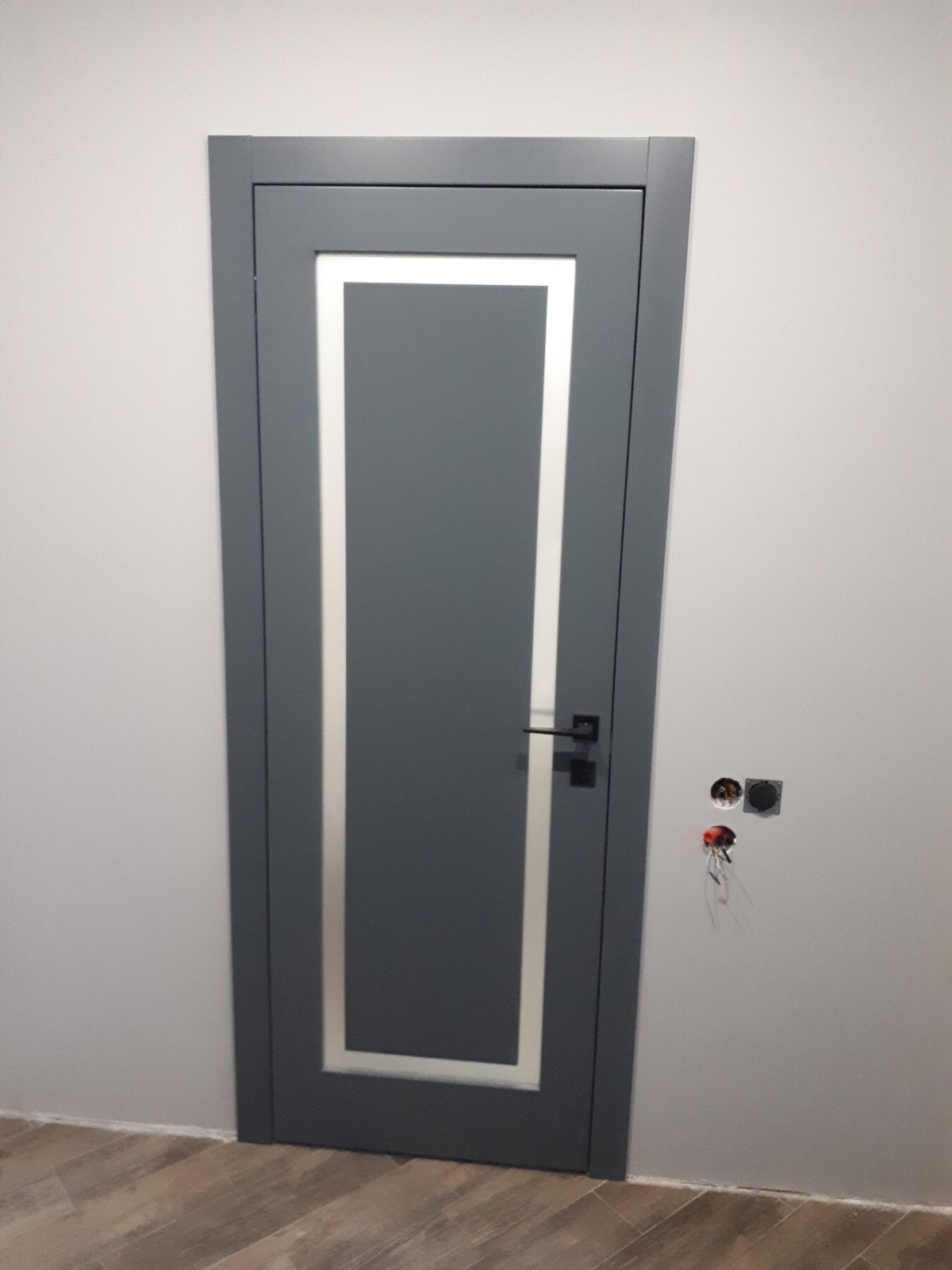 

Межкомнатные двери Artarena furniture Chelsea Solo СО СТЕКЛОМ PAD 2000*800*40 Белый матовый