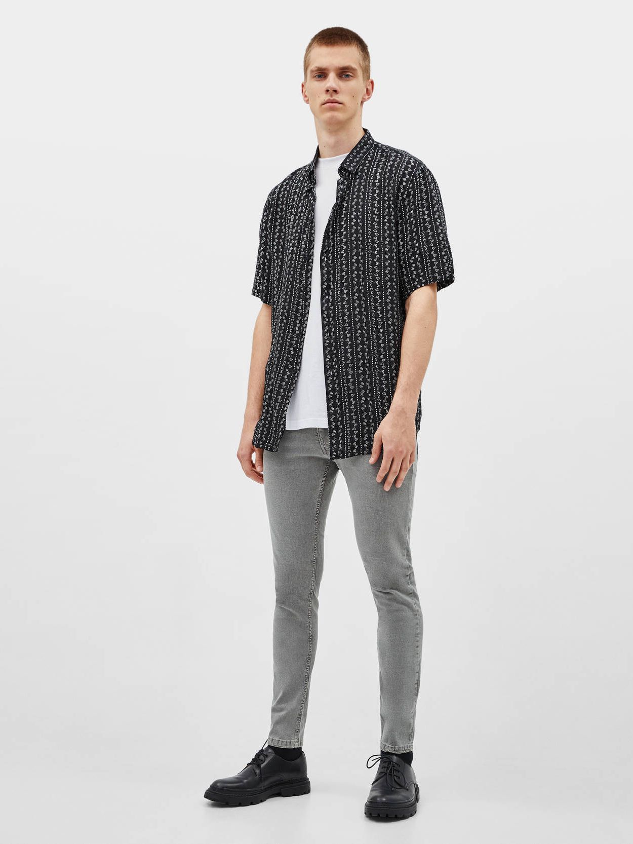 

Джинсы Bershka 5350-388-802 34 Серые