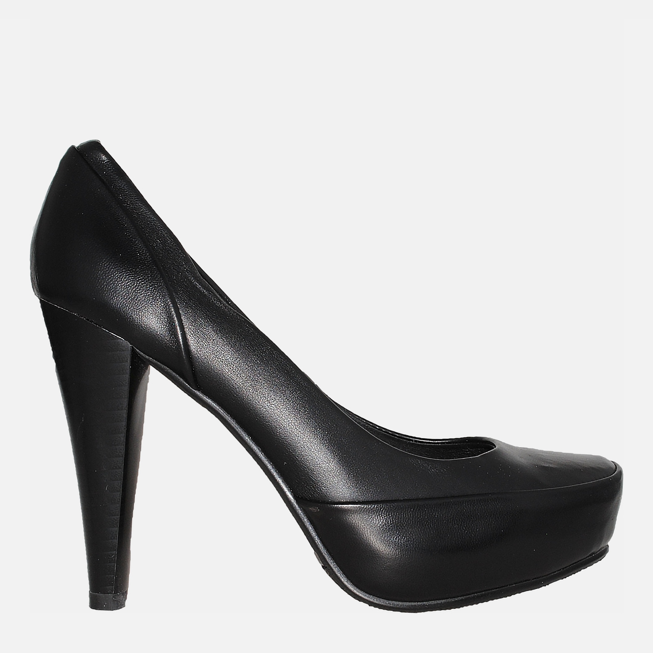 Акція на Жіночі туфлі L&P RE375-D01 37 23.5 см Чорні від Rozetka
