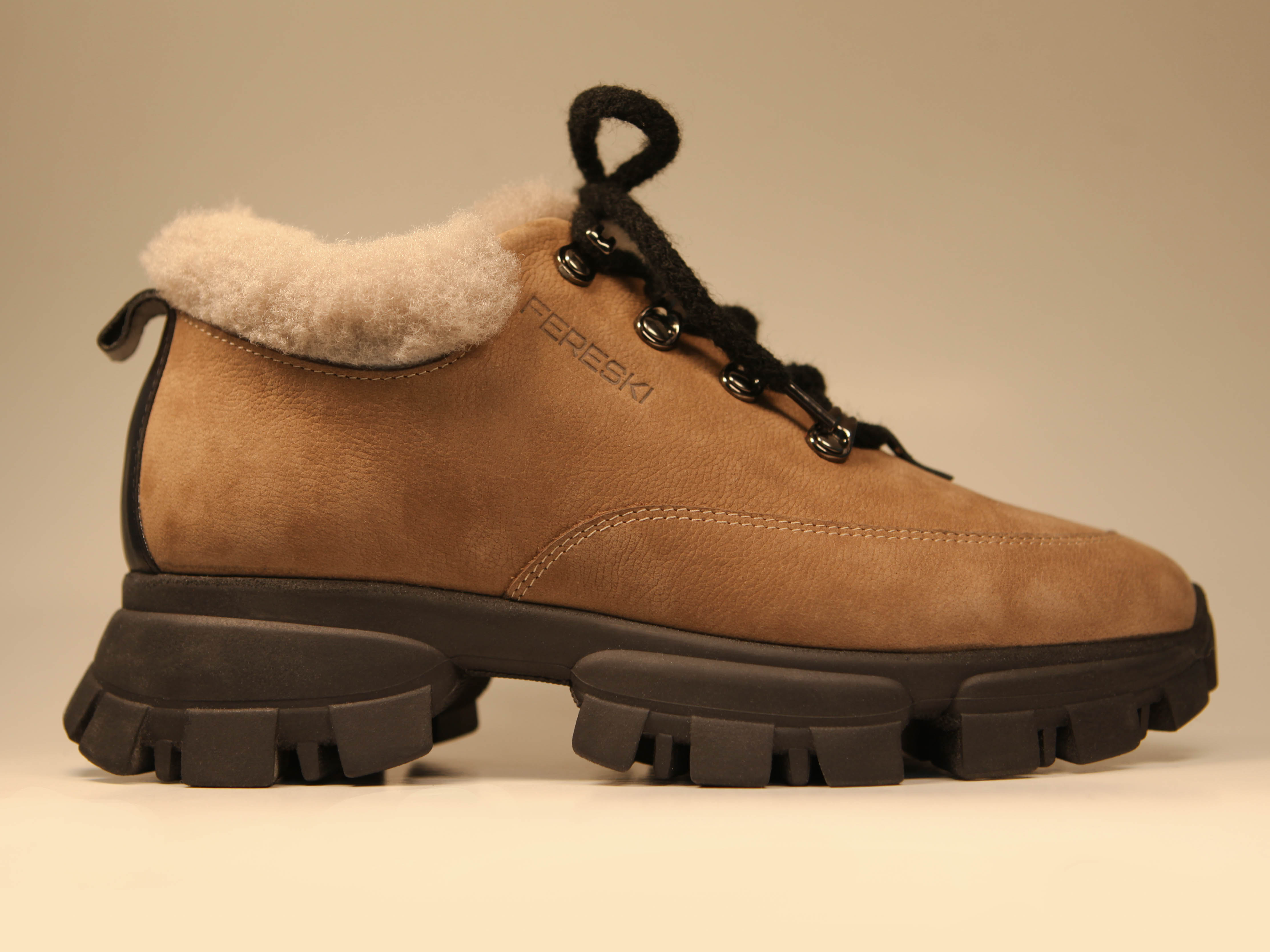 

Женские кроссовки Fereski 1219-42 40 Бежевые (1219-42 BEG N32A01_F_tn)