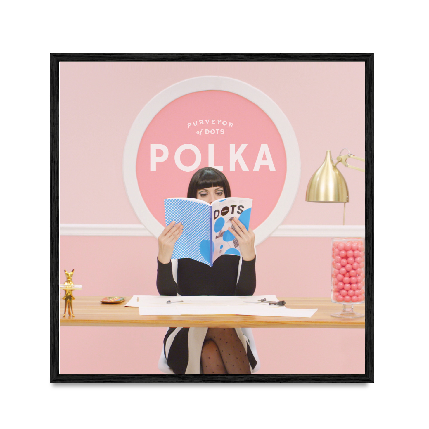 

Постер "Polka" без стекла 45 x 45 см в чёрной рамке