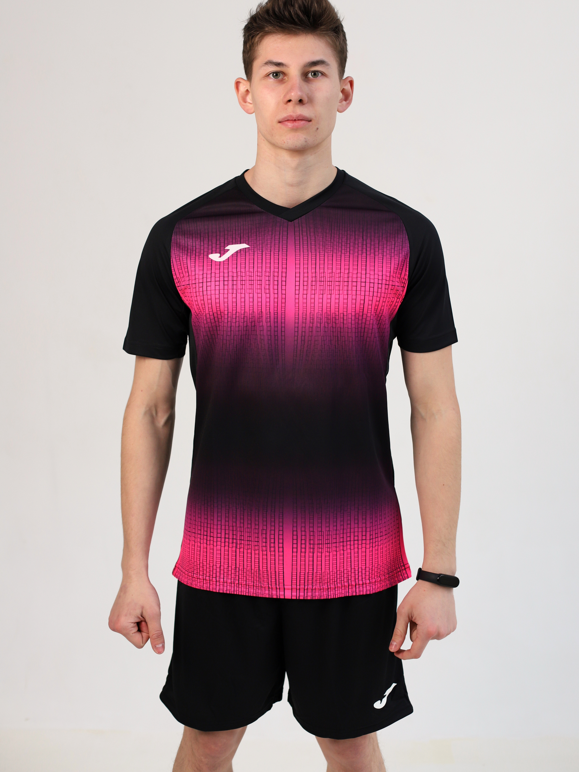 Футболка спортивна довга чоловіча Joma Tiger V 103235.118 M Чорний/Рожевий від Rozetka на платформі USKIDKA Акція на Футболка спортивна довга чоловіча Joma Tiger V 103235.118 M Чорний/Рожевий від Rozetka