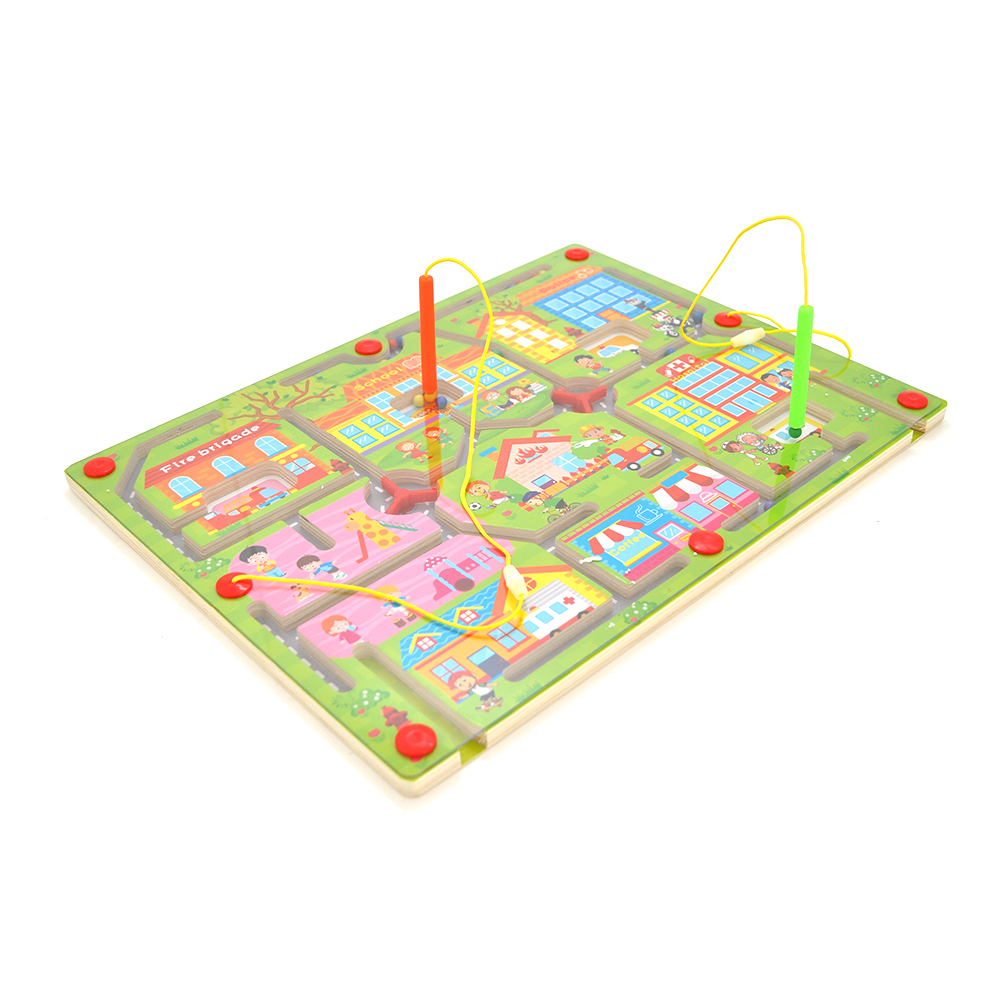 

Игрушка-лабиринт QZM- 0283 "Happy Community" на деревянной доске с магнитными шариками и магнитными палочками Voltronic