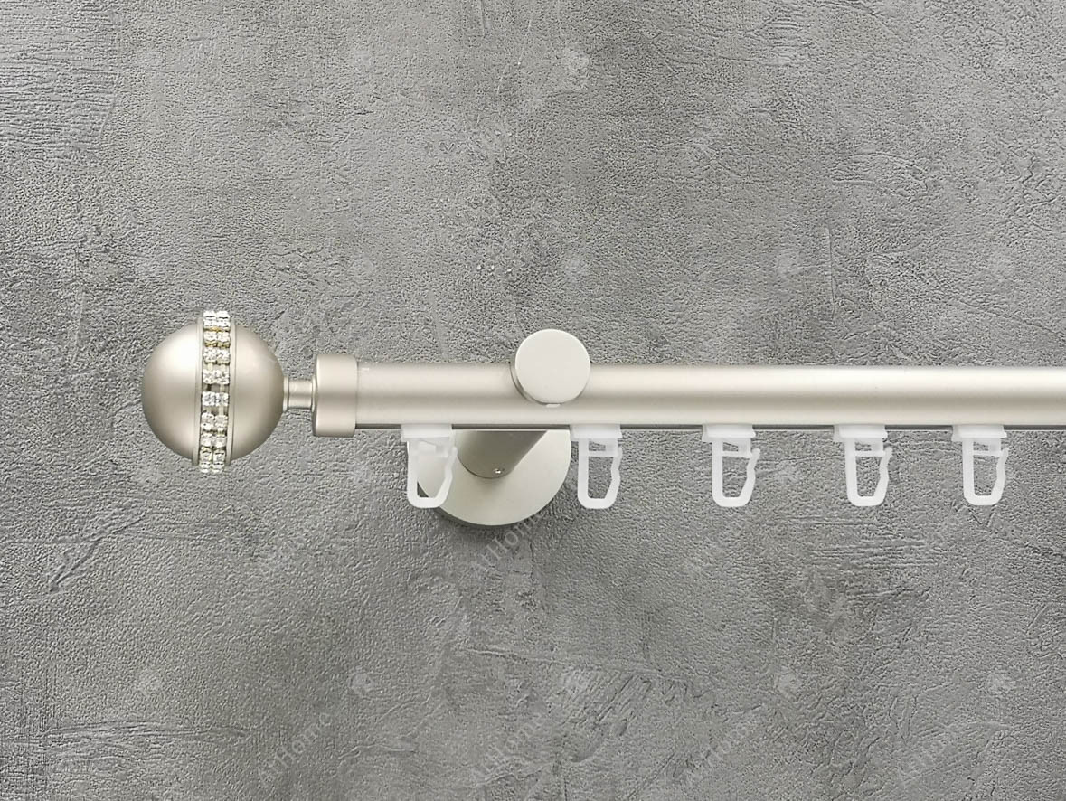 

Карниз Quadrum Авея 300 см одинарный универсальный Сатин 19 мм гладкая (кольца с крючками)