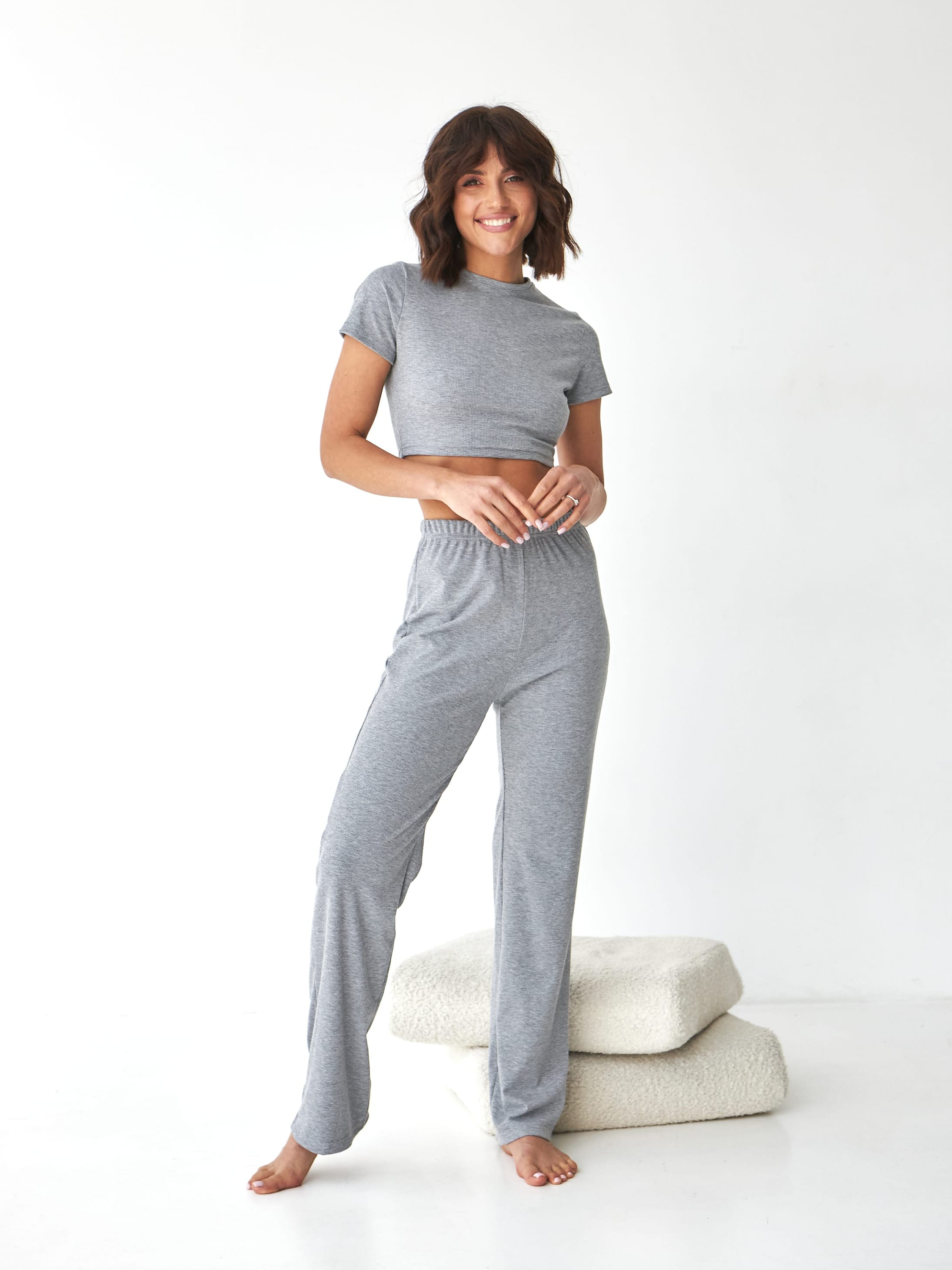 Акция на Піжама (топ + штани) жіноча BARWA garments 0326/280 M Сірий меланж от Rozetka