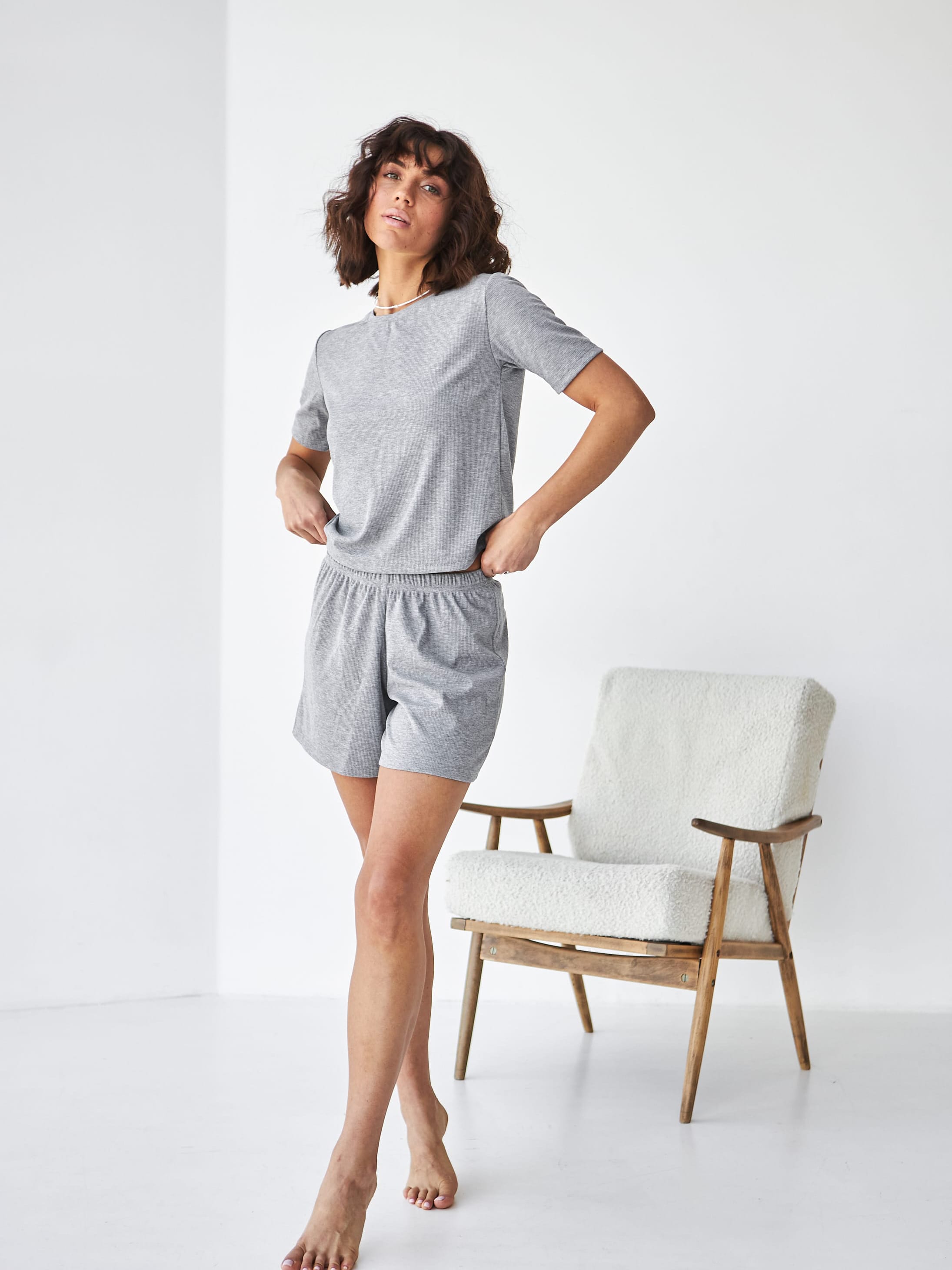Акція на Піжама (футболка + шорти) жіноча BARWA garments 0315/313 M Сірий меланж від Rozetka