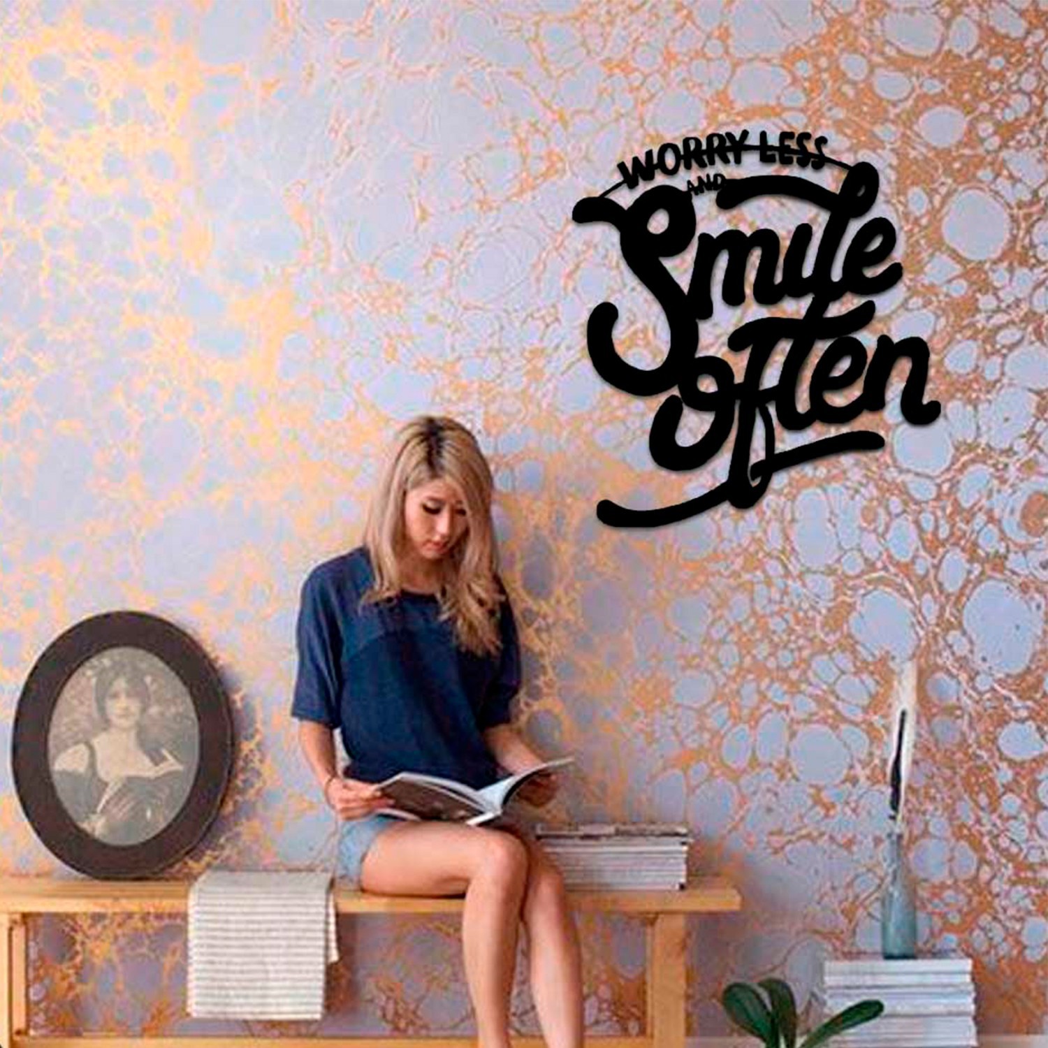 

Картина с дерева KoDi на стену Smile Often 75 см 300046