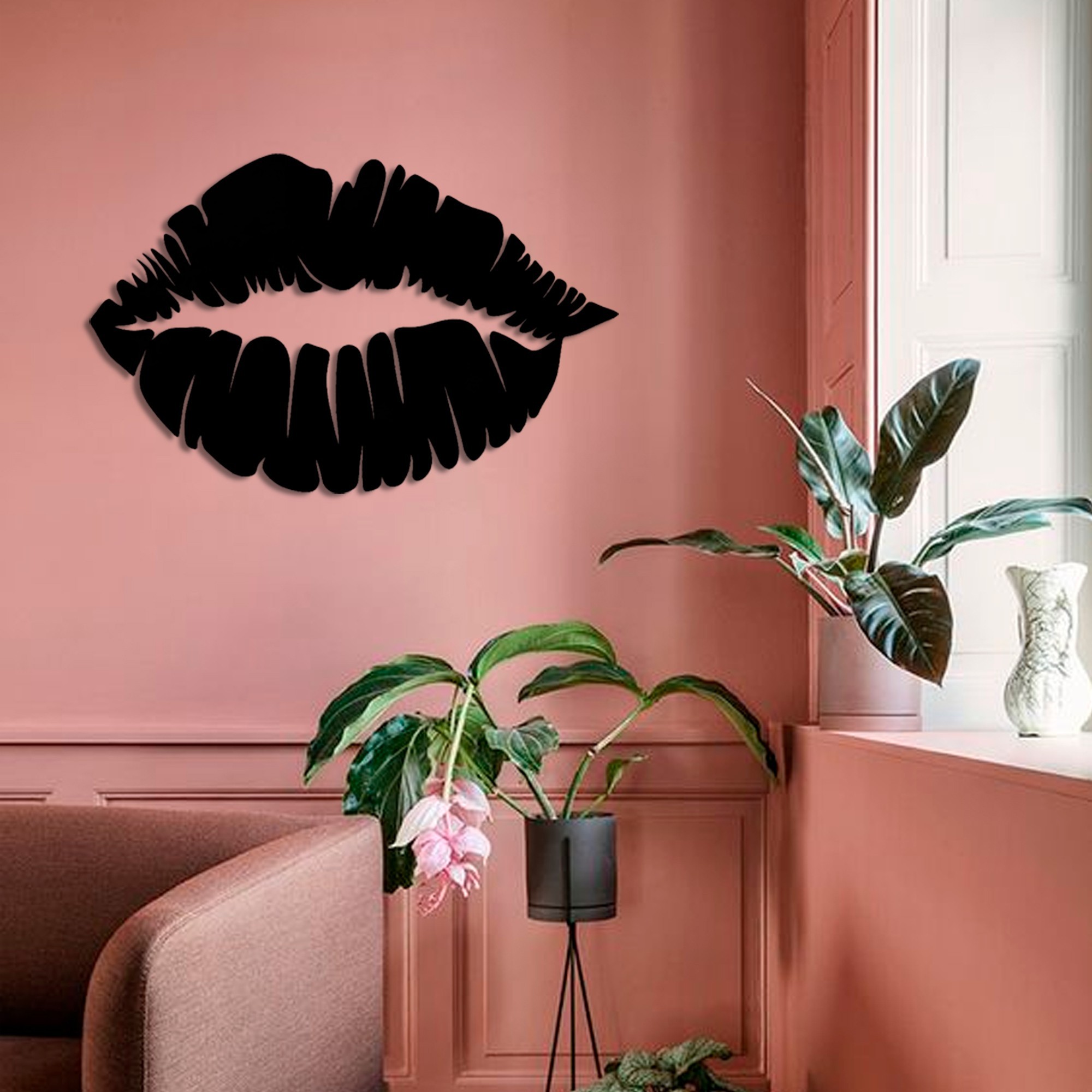 

Картина с дерева на стену Kiss 50 см 300095