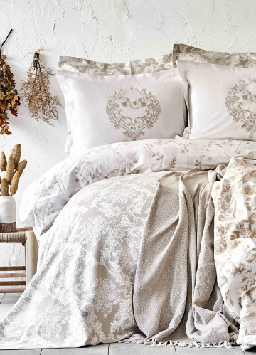 

Постельное белье Karaca Home сатин - Quatre royal gold золотой евро