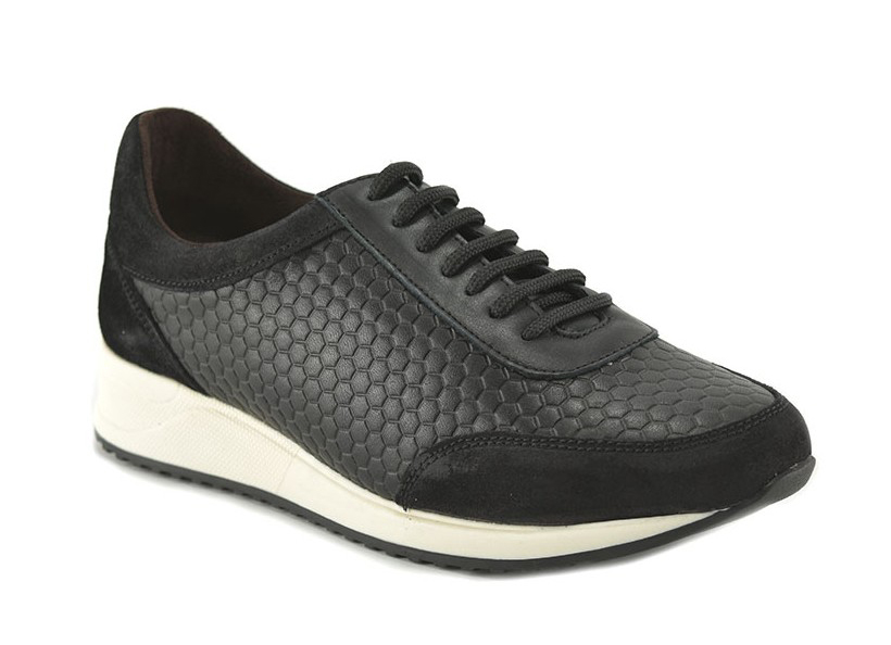 

Кроссовки Tupie 40 negro черные