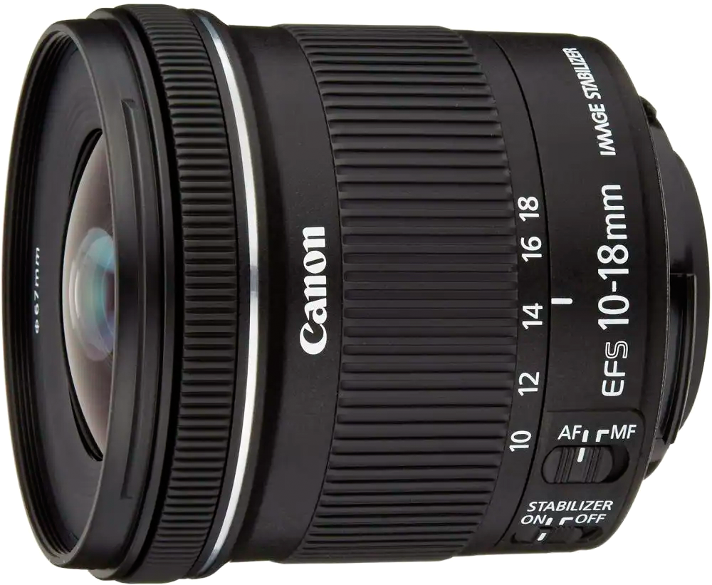 Canon EF-S 18-135mm f/3.5-5.6 IS USM