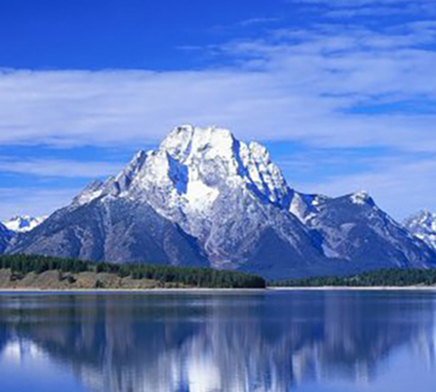 

Фотообои флизелиновые DeCors Белая гора 300x270 см 3 сегмента (191029ф)