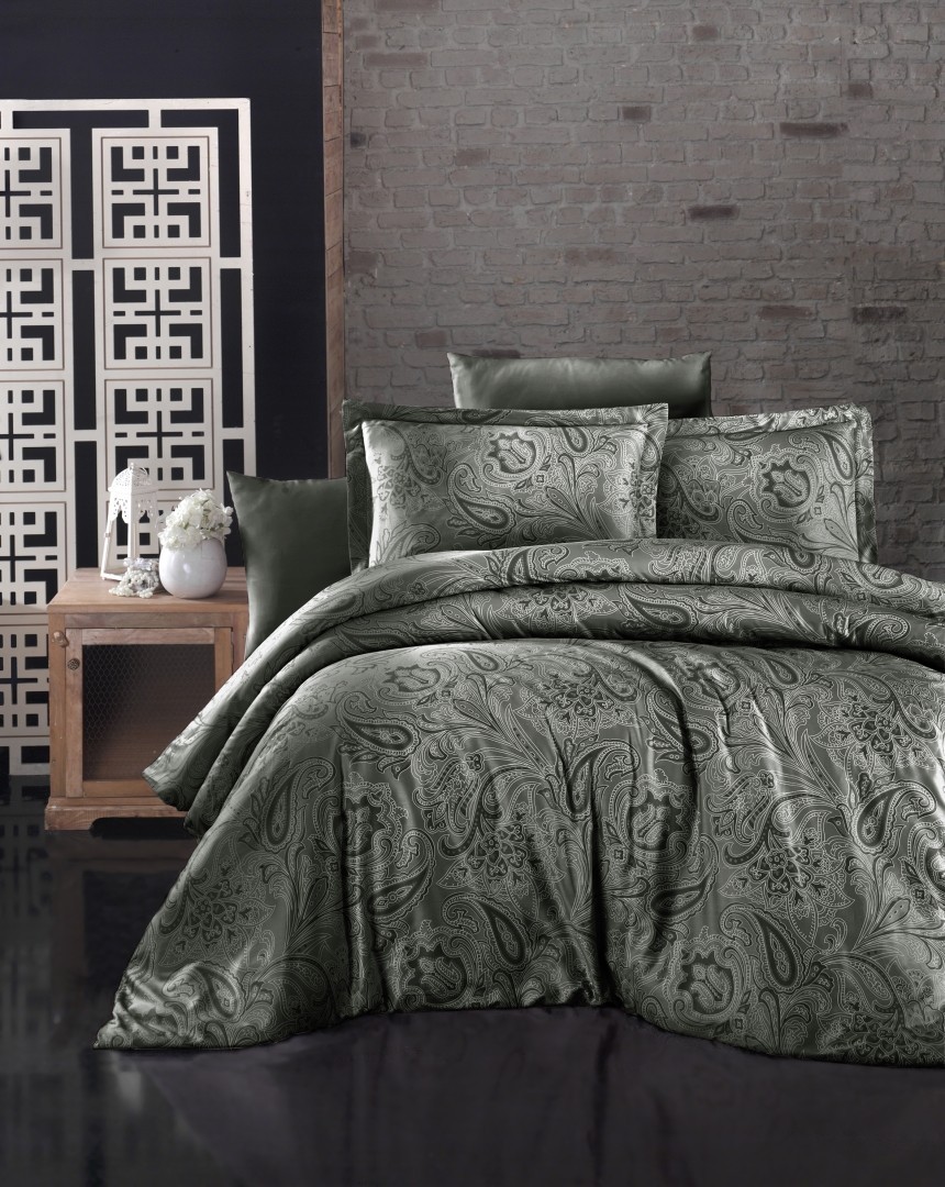 

Комплект постельного белья полуторный First Choice Cotton Satin Reagen Haki 160х220 (FCS-0307)