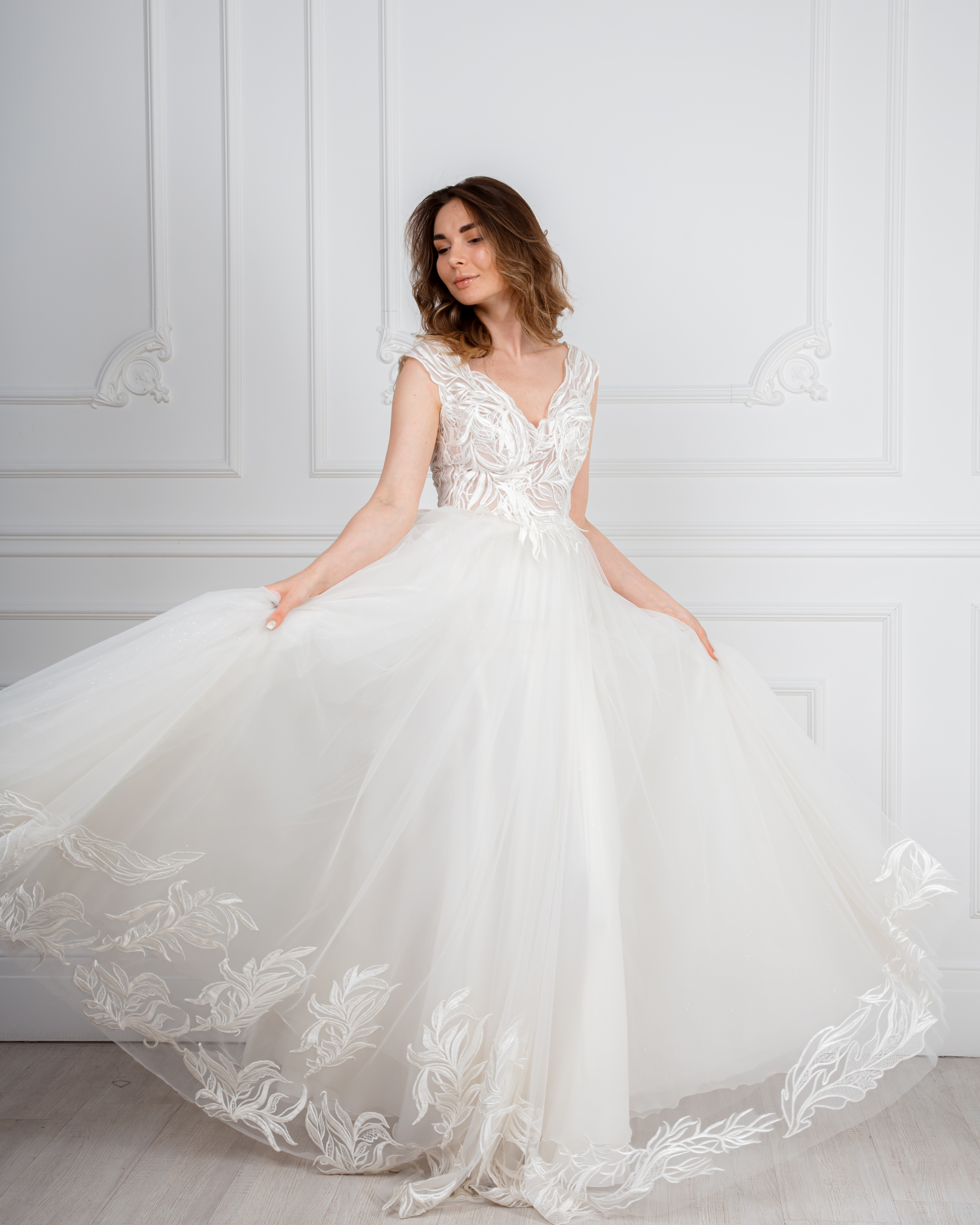 

Свадебное платье ANGEL FASHION DRESS ДАНЯ 44 молочный