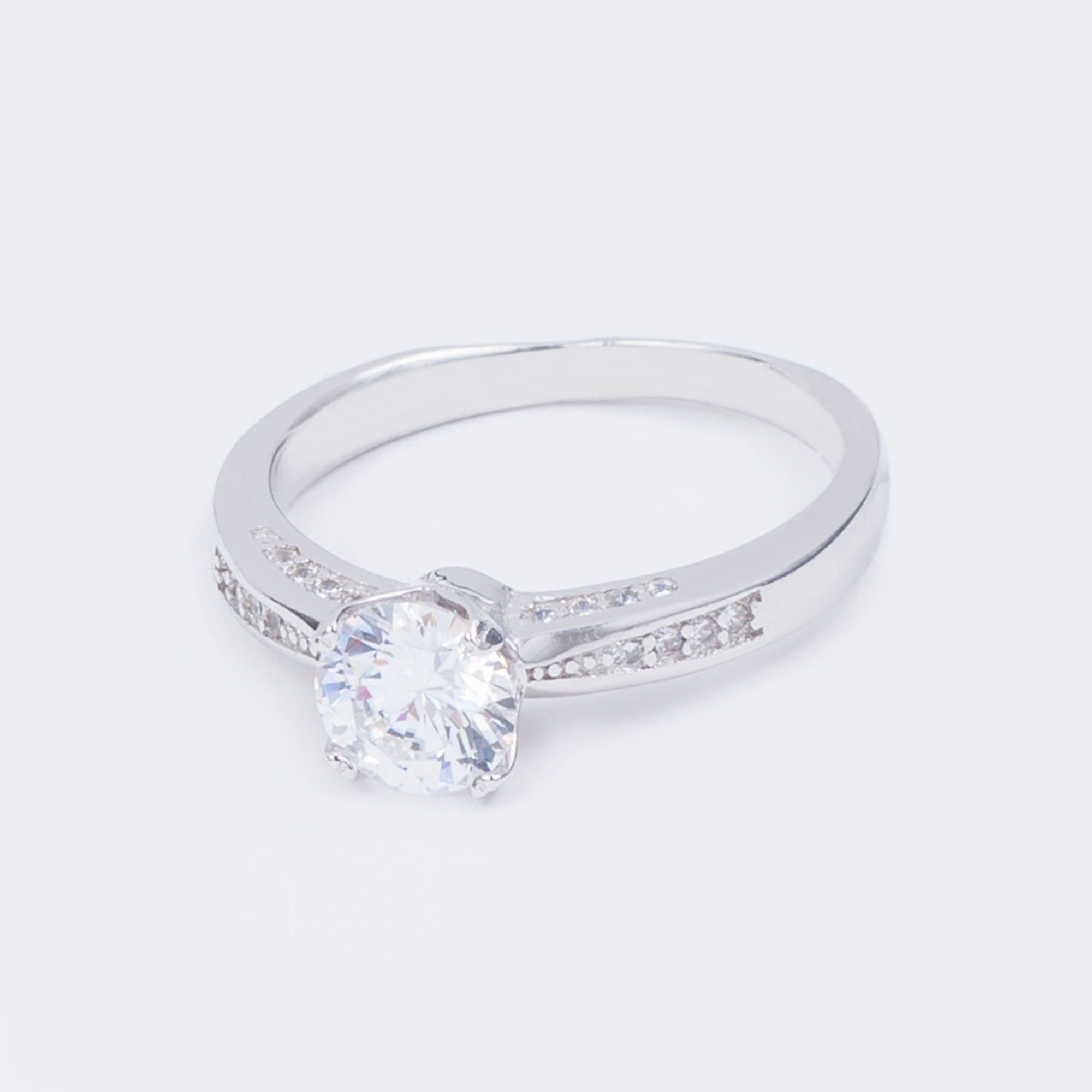 

Каблучка TOP Silver розмір 17,2 2,73 г