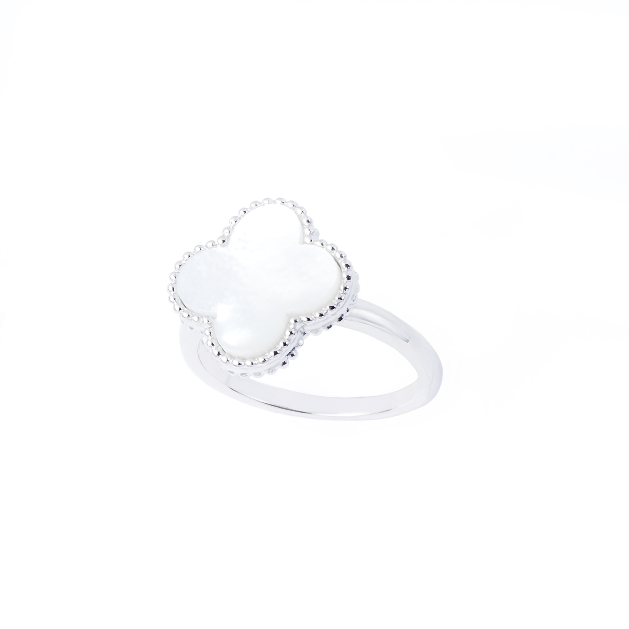 

Каблучка TOP Silver розмір 17,0 3,80 г