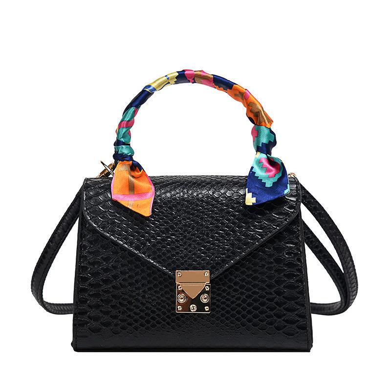 

Женский клатч через плечо Daisy Черный Daisy Liv168B