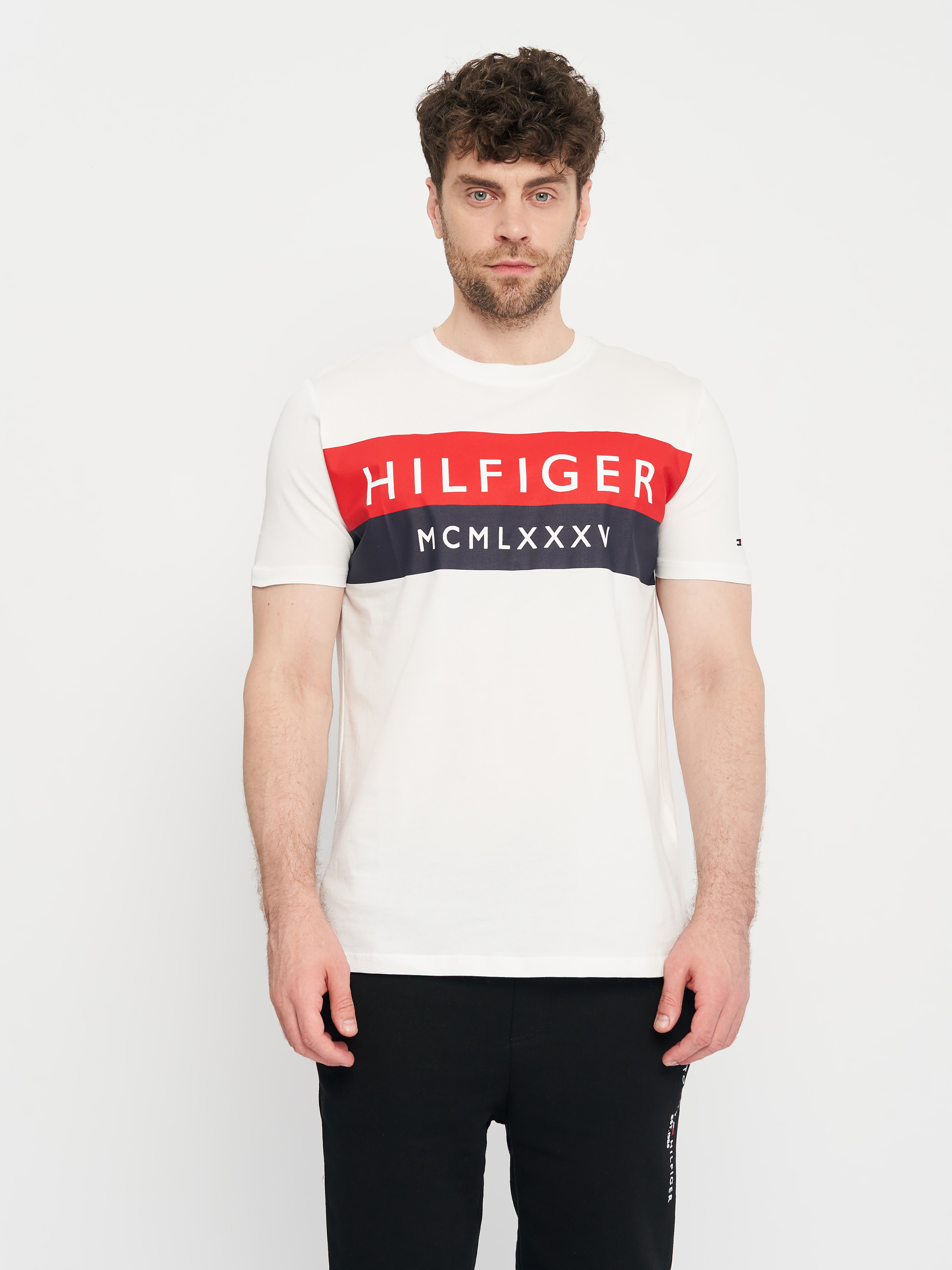 Акция на Футболка Tommy Hilfiger 11041.3 2Xl 52 Біла от Rozetka