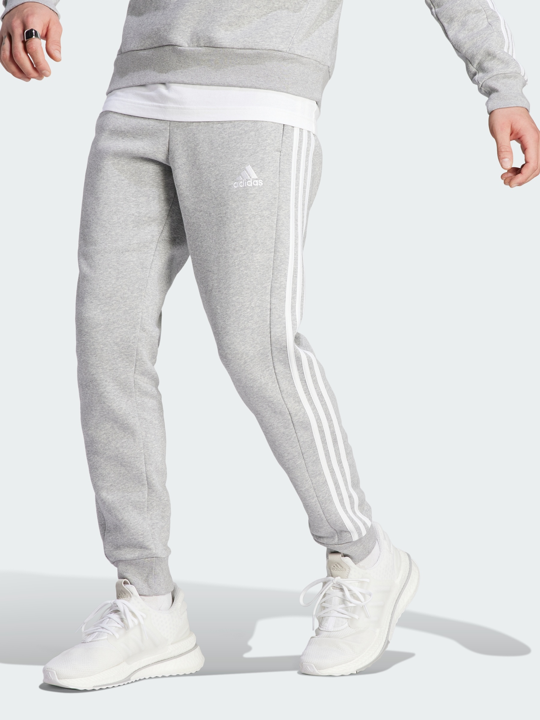 Акція на Спортивні штани утеплені чоловічі Adidas M 3S Fl Tc Pt IJ6494 2XL Medium Grey Heather від Rozetka