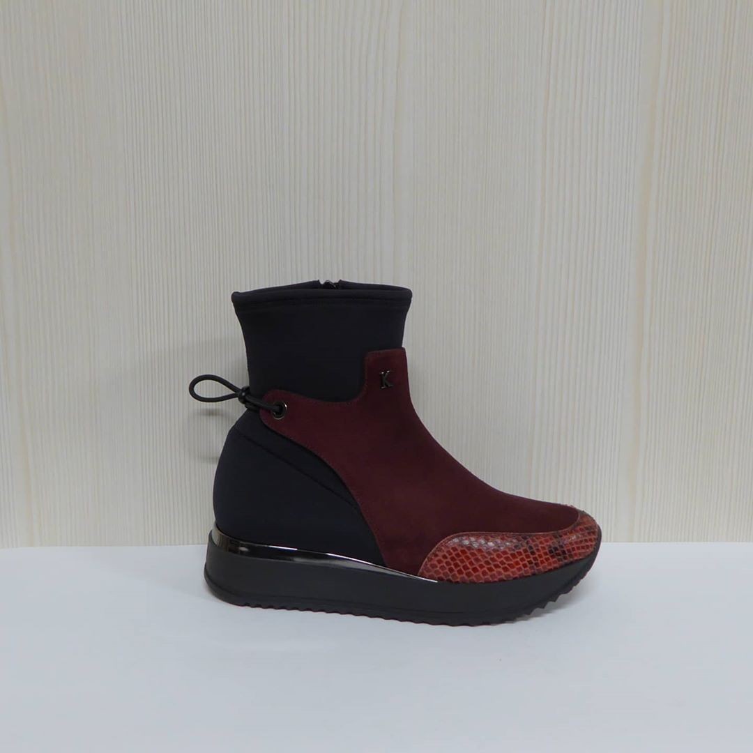 

Кросівки Kelton 37 Червоні 0310