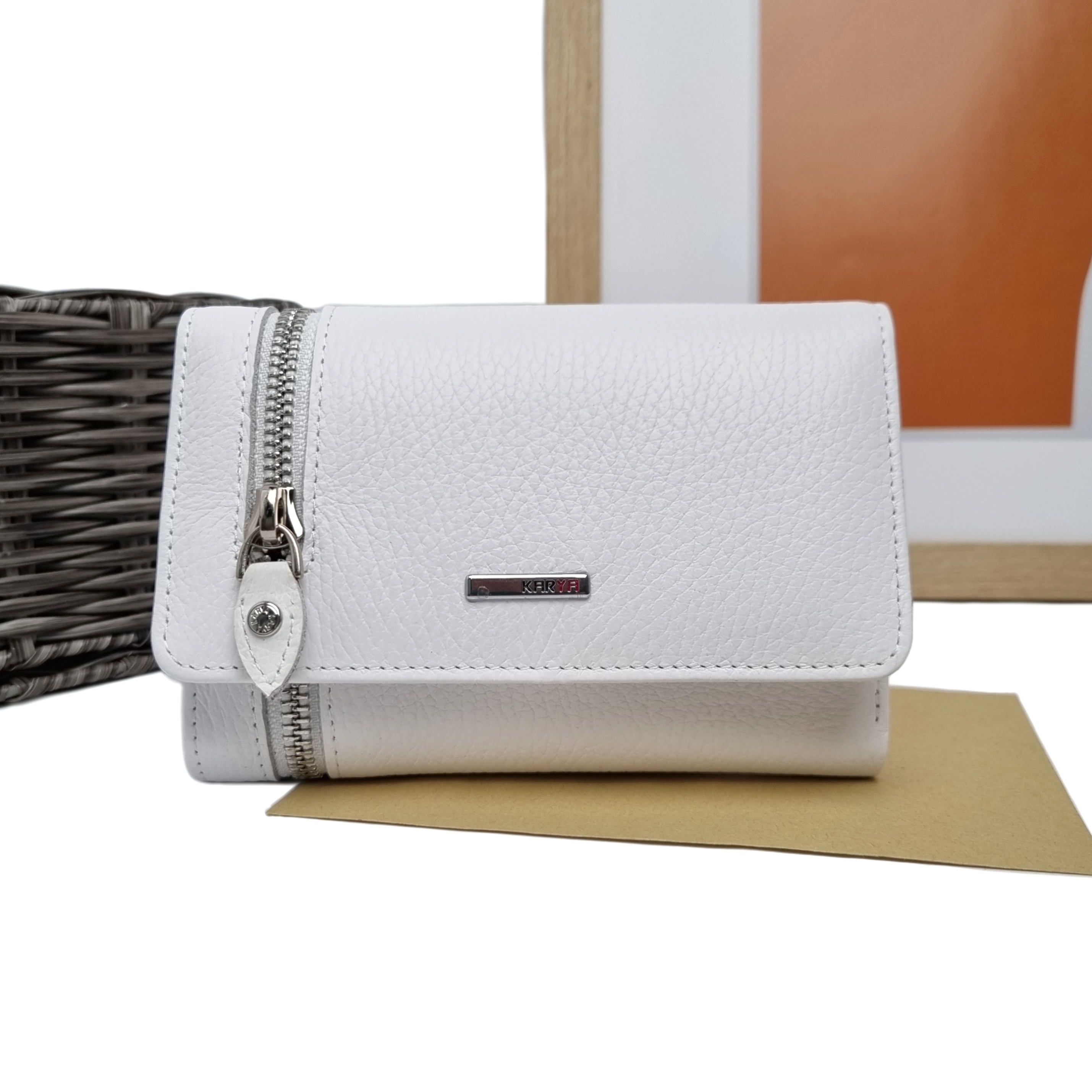 Женский кошелек на кнопке Karya белый 2004-09 от продавца: GoGo Bags ...