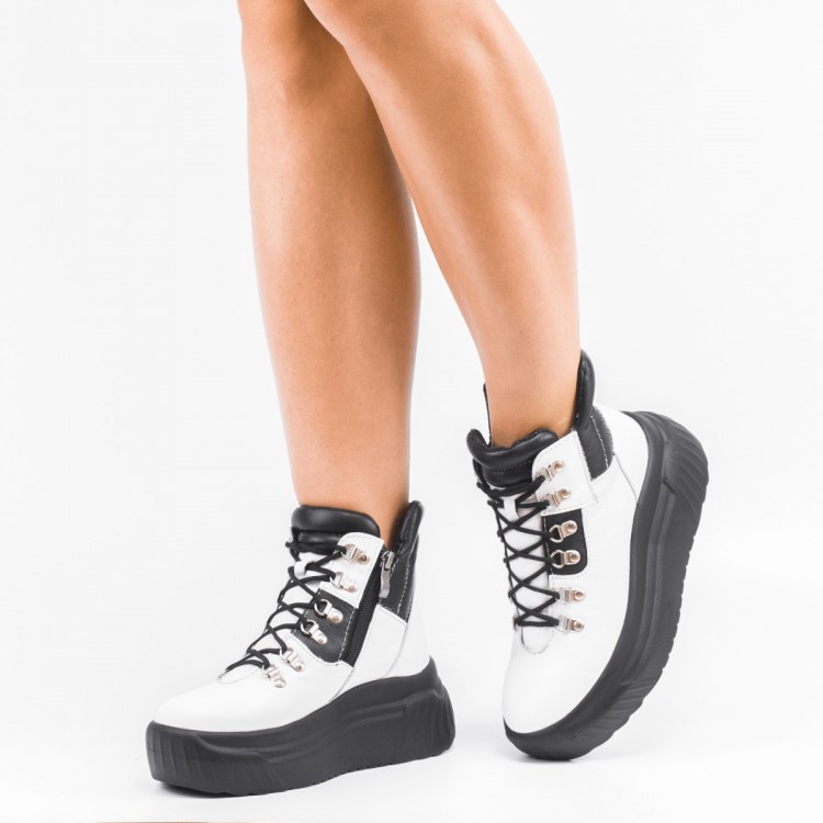 

Ботинки Winner Boots белые 032-31 36