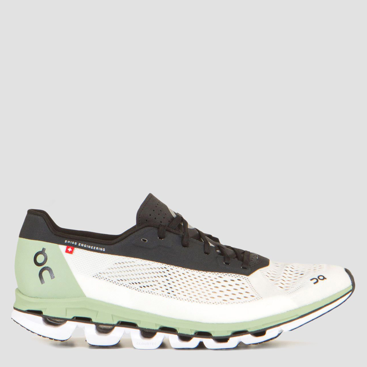 Акція на Чоловічі кросівки для бігу On Running Cloudboom 1 3799641 42.5 (8.5UK) 27 см Білий/Чорний від Rozetka