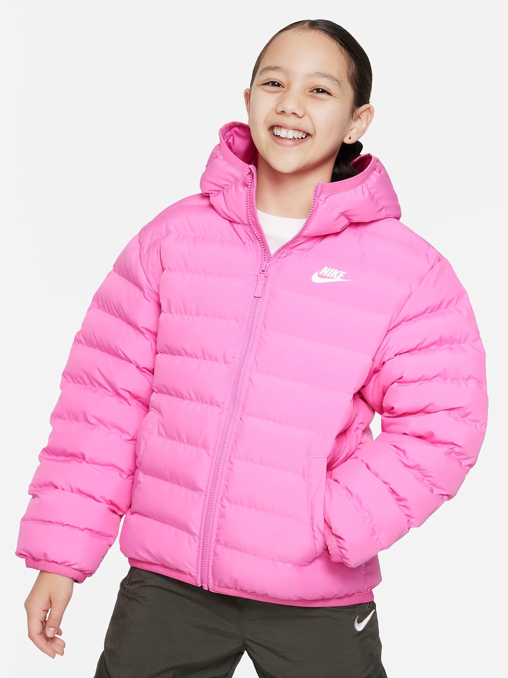 Акція на Підліткова демісезонна куртка для дівчинки Nike K Nsw Low Synfl Jkt Adp FD2845-675 146-158 см (L) Playful Pink/Playful Pink/White від Rozetka