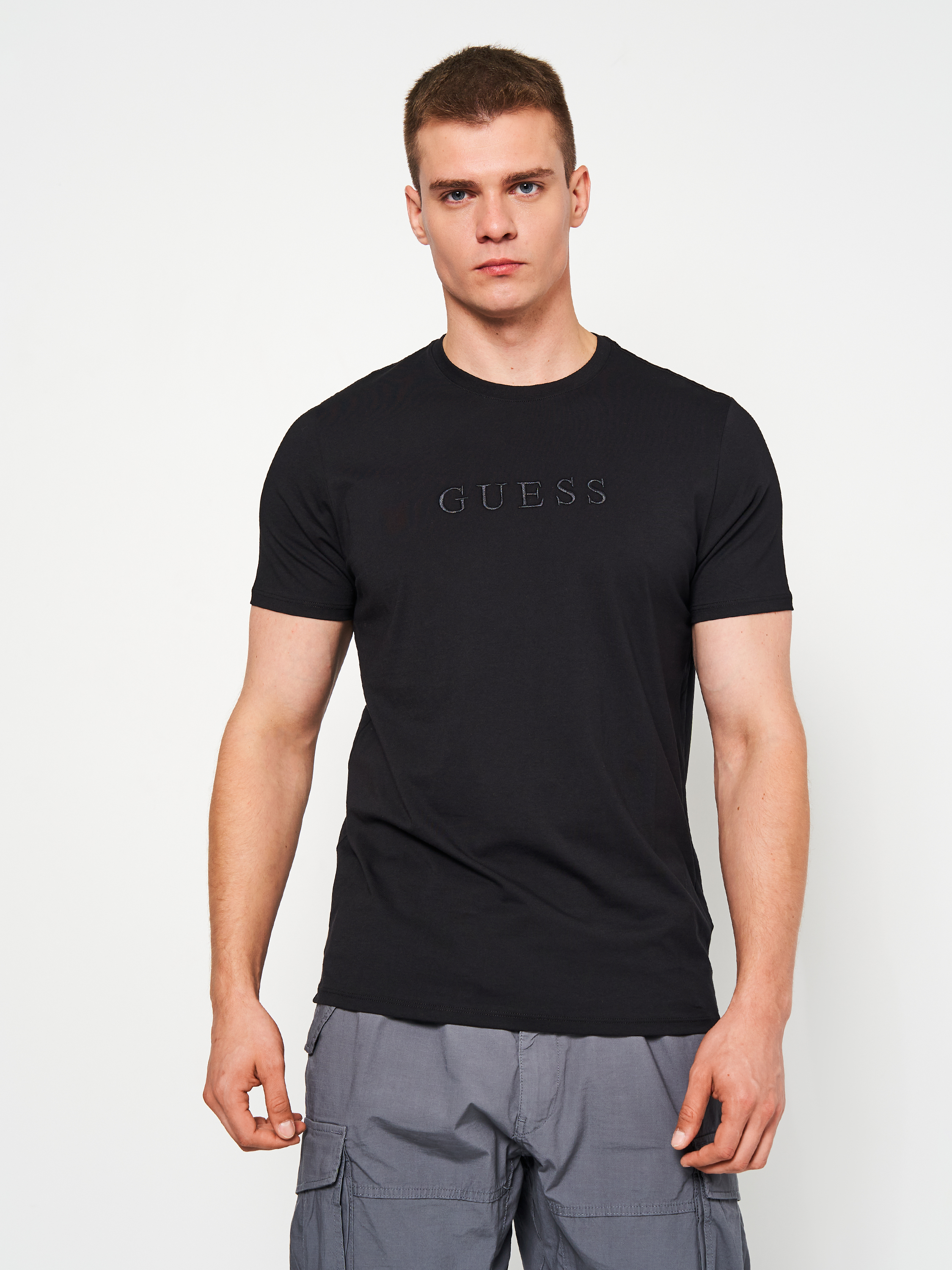 Акція на Футболка Guess Ss Classic Pima Emb Crew M2BP47-K7HD0-JBLK L Jet Black A996 від Rozetka