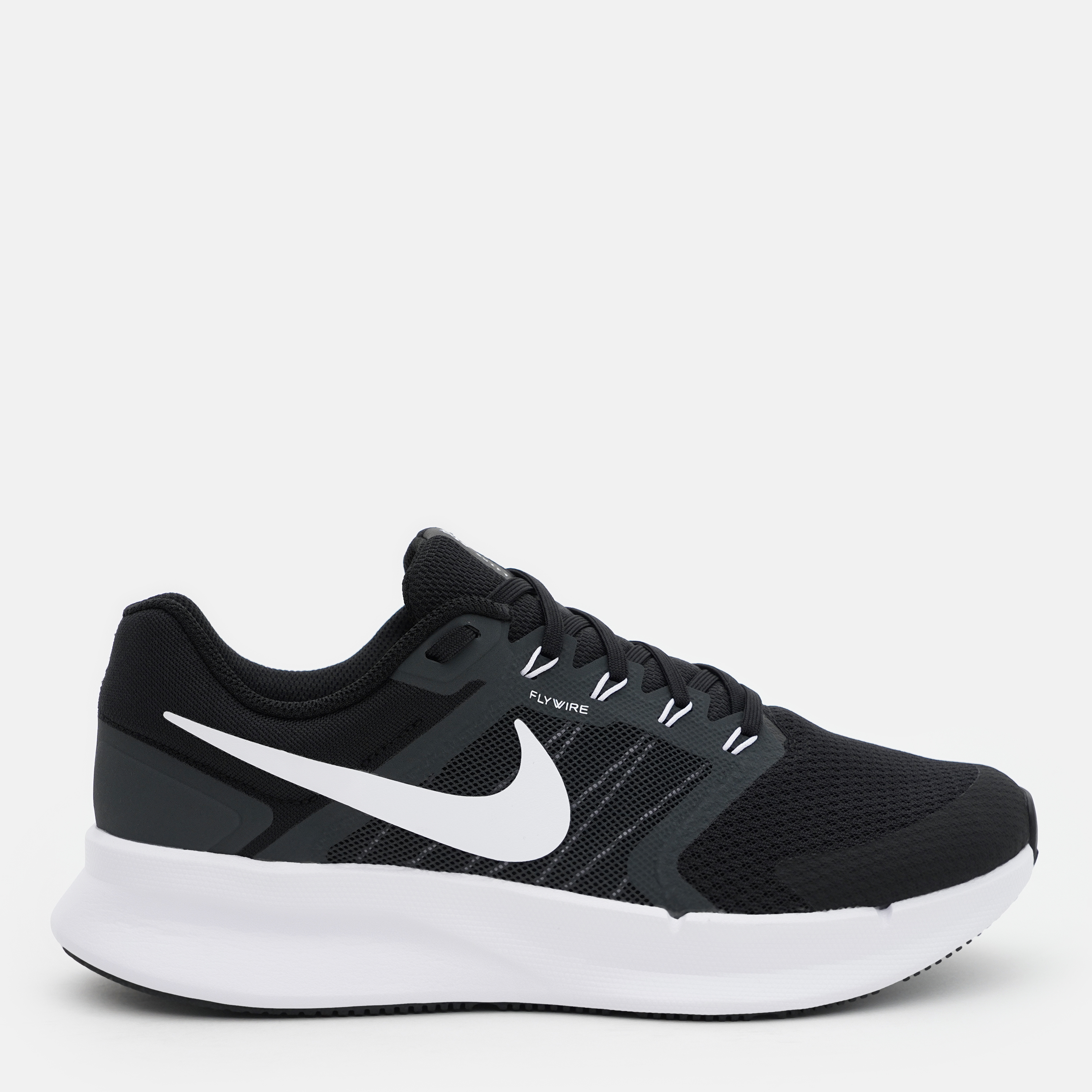 Акція на Чоловічі кросівки для бігу Nike Run Swift 3 DR2695-002 43 (9.5US) 27.5 см Black/White-Dk Smoke Grey від Rozetka