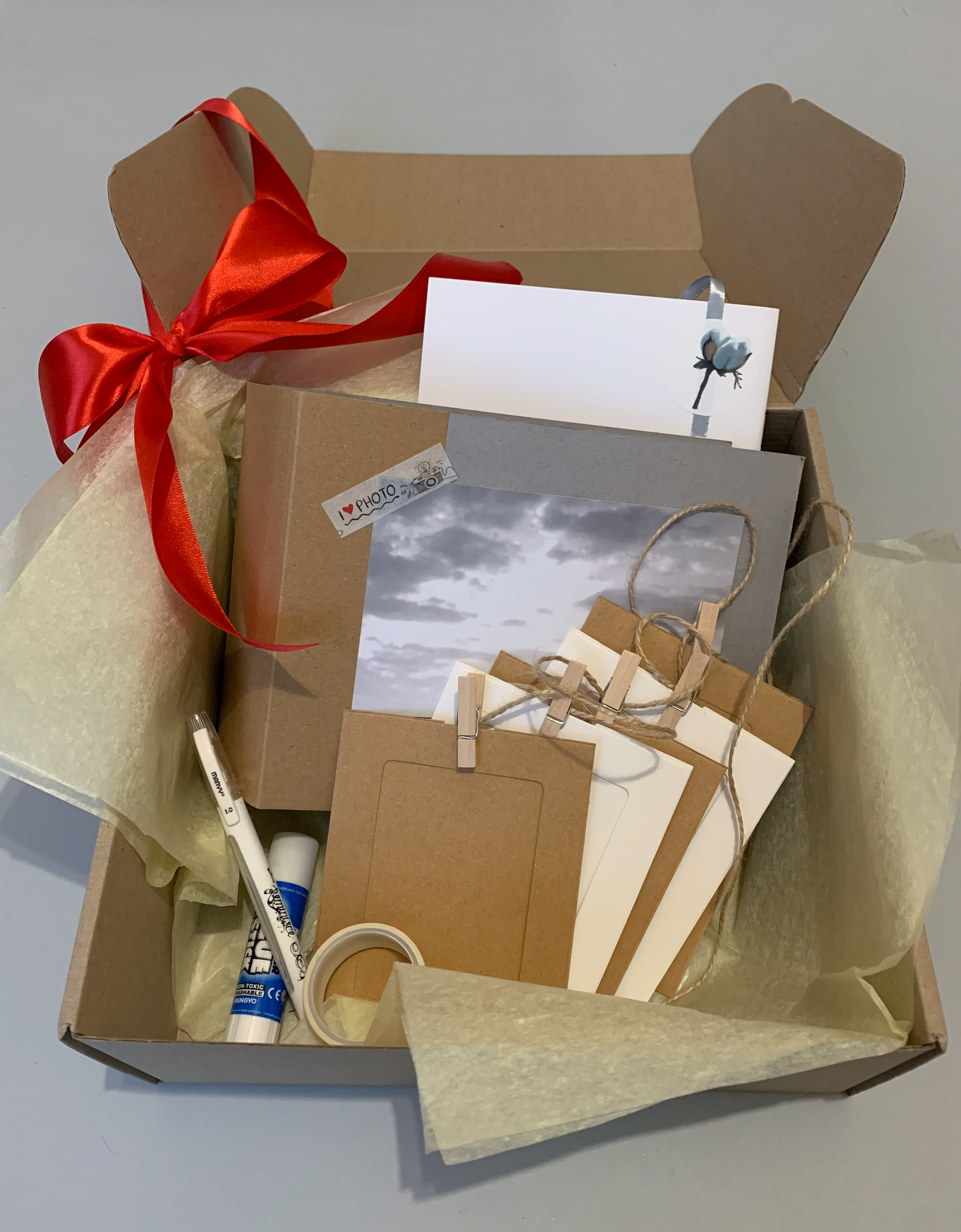 

Подарочный бокс для фотографий Gift Photo Box Желтая упаковка