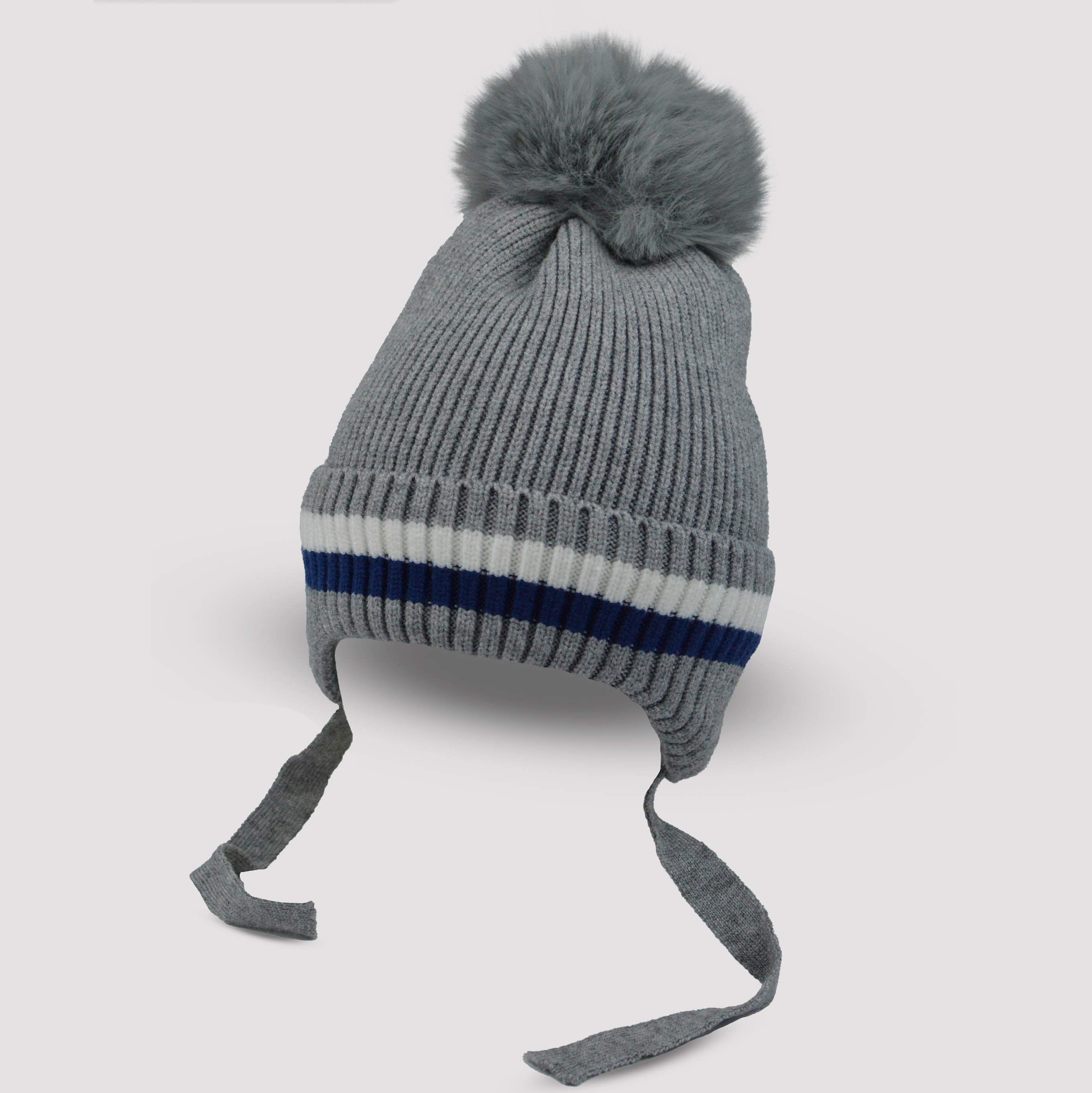 Акція на Дитяча зимова шапка в'язана на зав'язках з помпоном для хлопчика Noviti CZ029-B-01 42-44 Сірий меланж від Rozetka