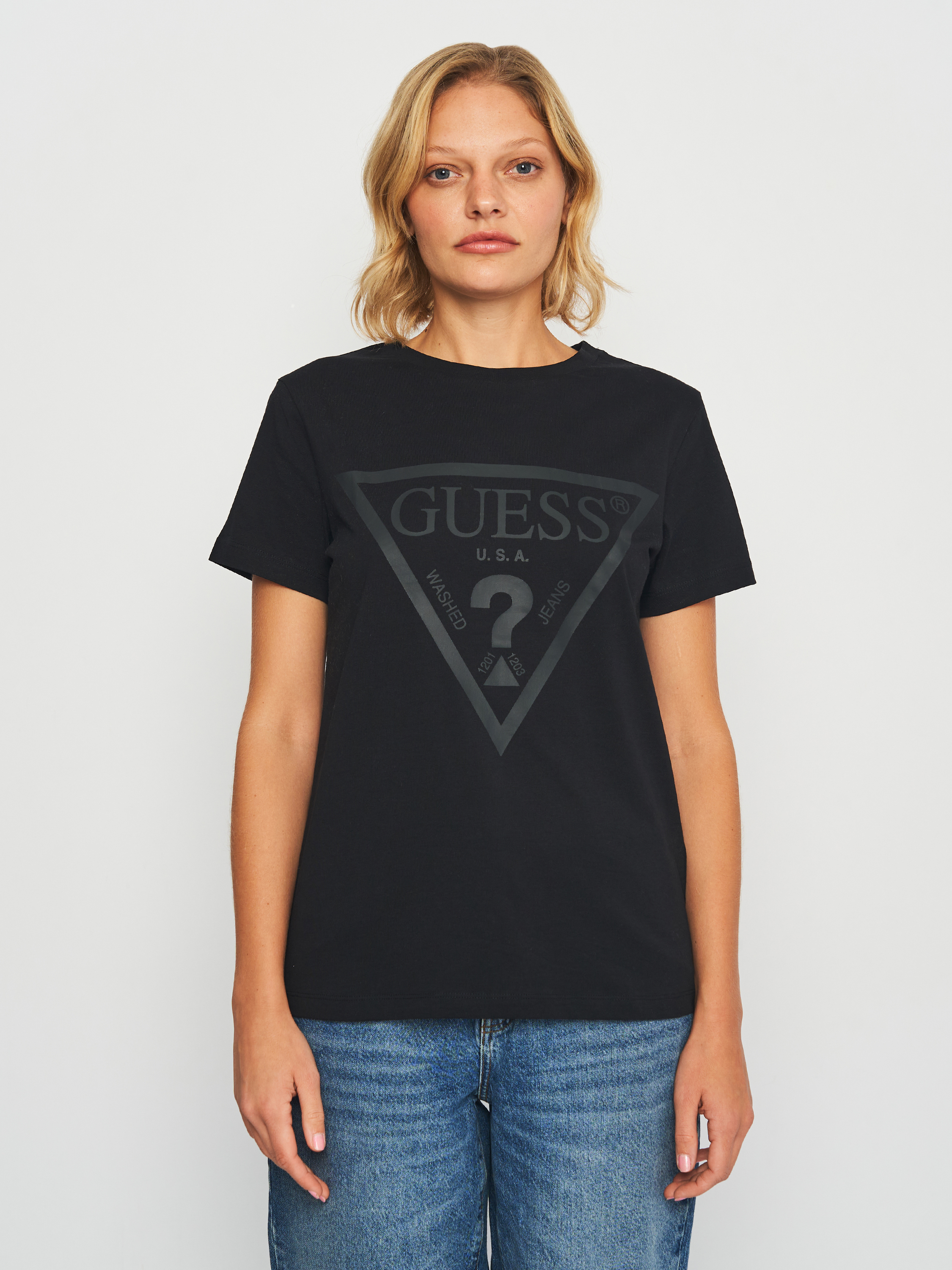 Акция на Футболка бавовняна жіноча Guess Adele Ss Cn Tee V2YI07-K8HM0-JBLK M Чорна от Rozetka