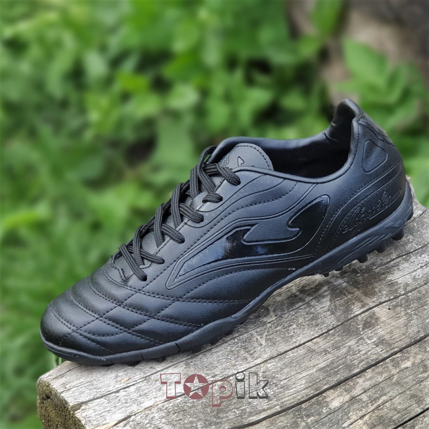 

Мужские сороконожки бампы Joma Черные оригинал AGUILA 821 BLACK TURF 43р Код 1808