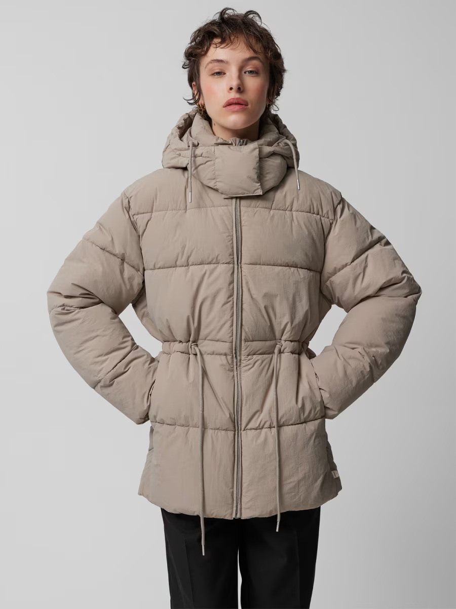 Акція на Куртка зимова жіноча Outhorn Down Jacket F251 OTHAW23TDJAF251-83S XS Бежева від Rozetka