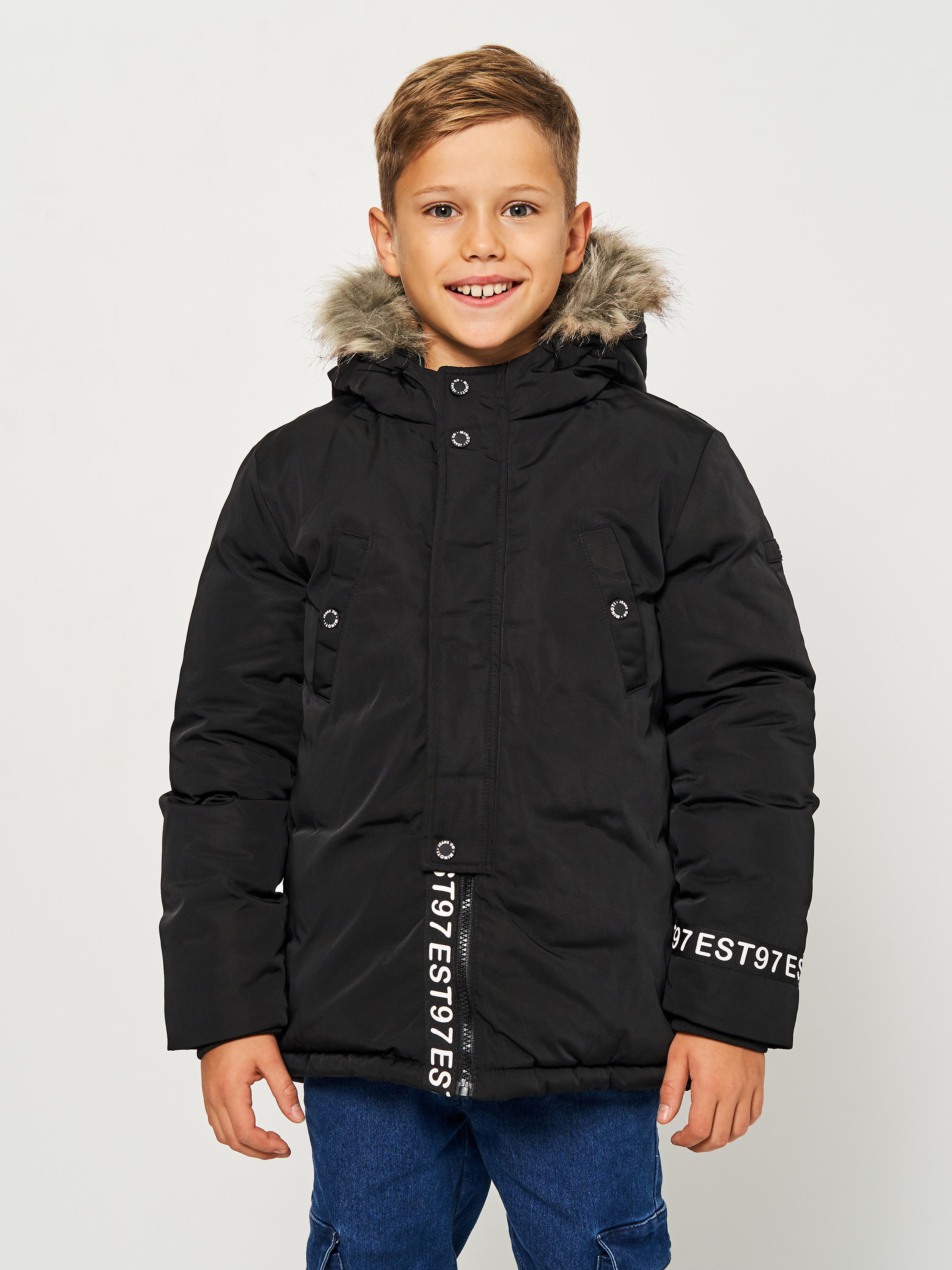 Акція на Підліткова зимова довга куртка для хлопчика Minoti 15coat 47 39617TEN 140-146 см Чорна від Rozetka