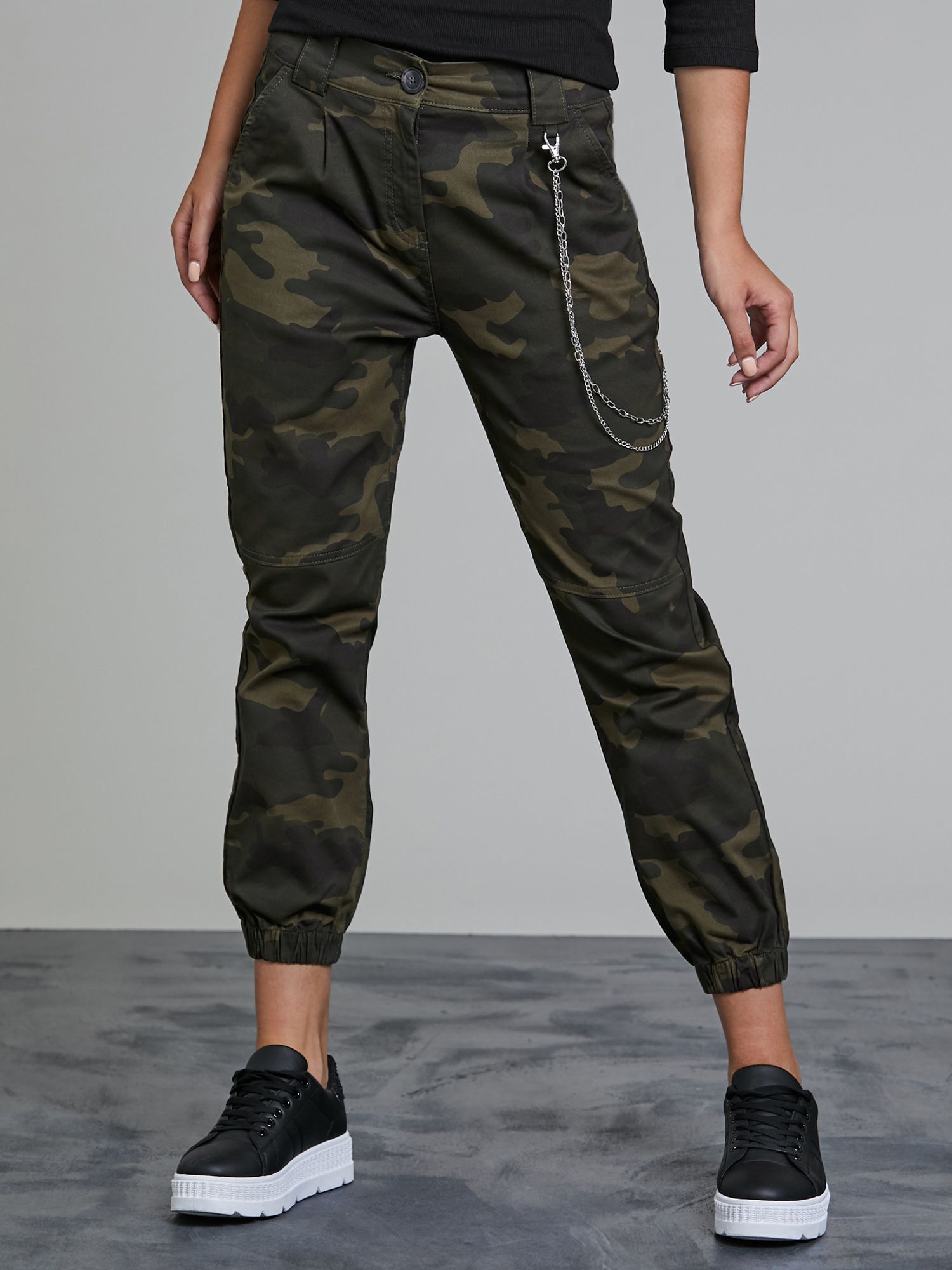 

Брюки Piazza Italia 37609-845 48 Camouflage