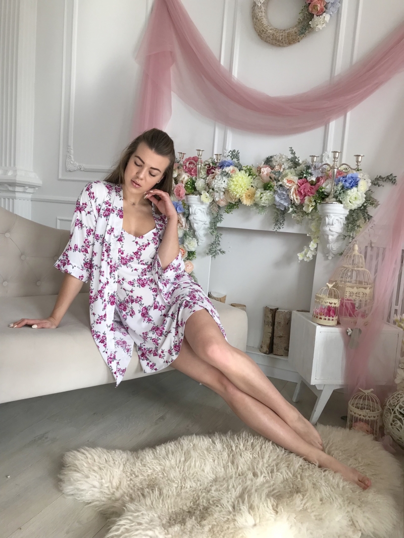 

Женский пеньюар с халатиком С Цветы
