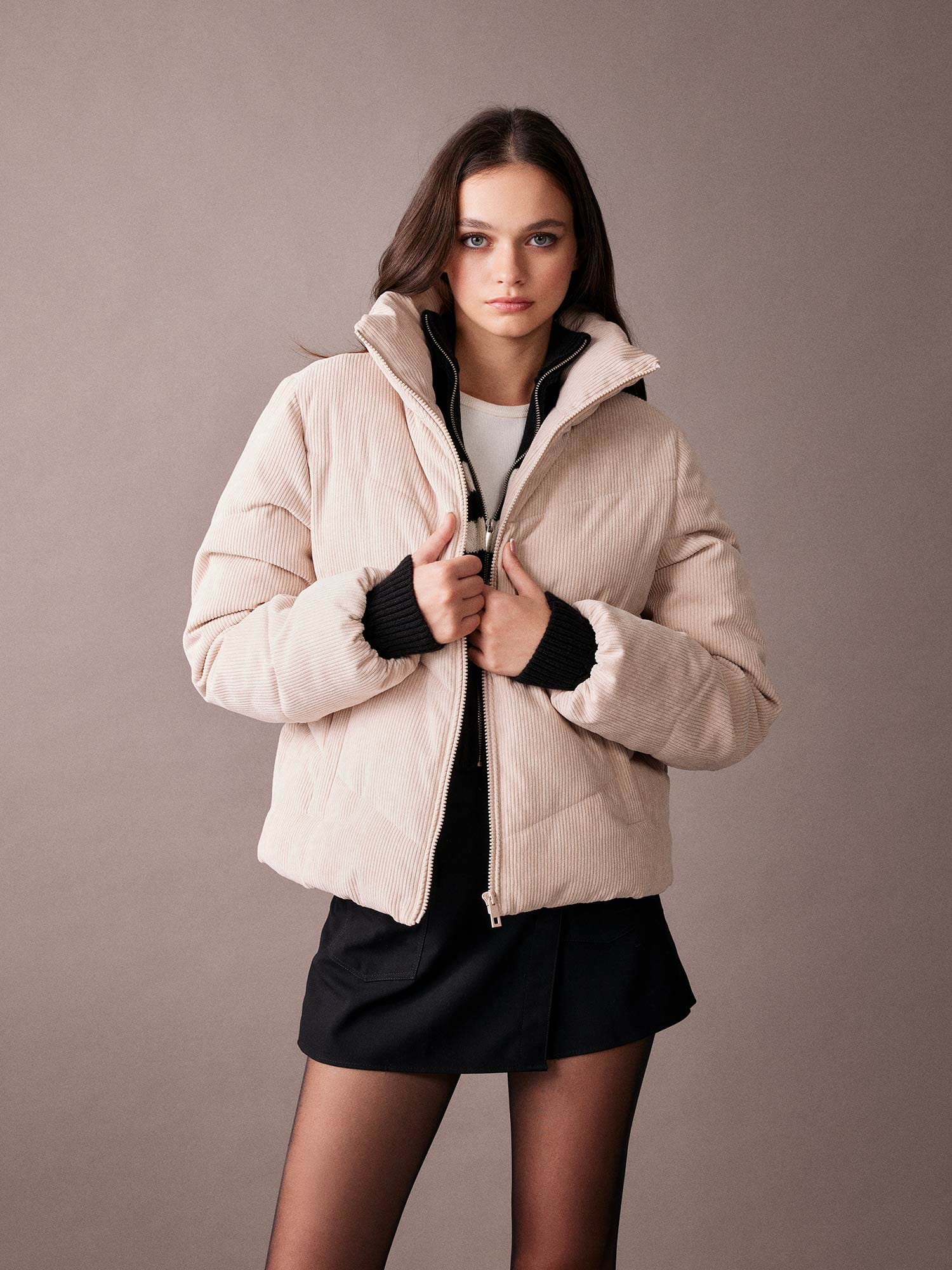 Акція на Куртка зимова коротка жіноча DeFacto A0805AX-BG414 S Sand від Rozetka